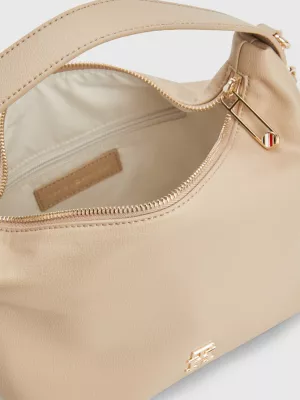 Bolsa de ombro com monograma metálico