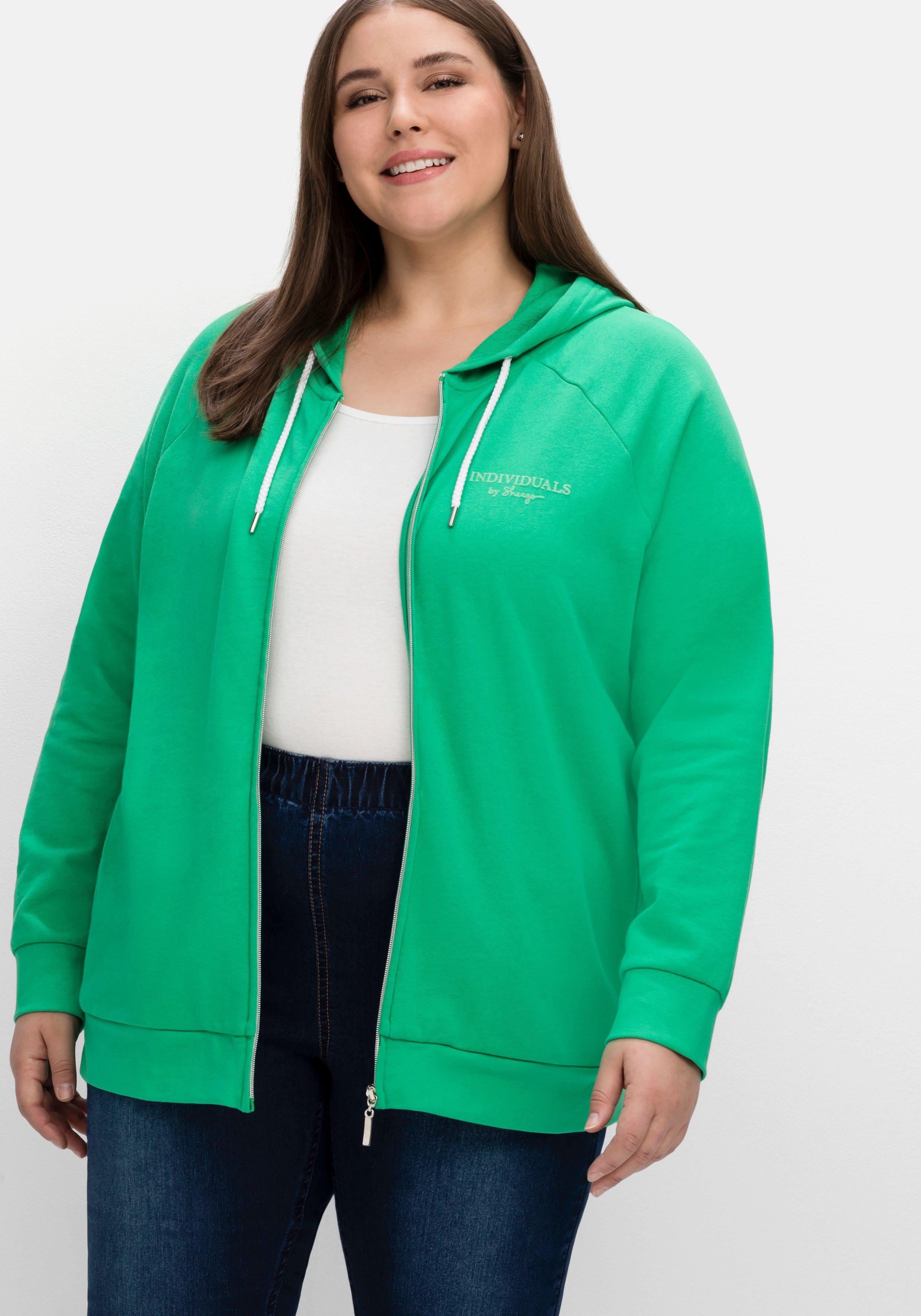 Sweatjacke mit Kapuze und kleinem Brust-Print