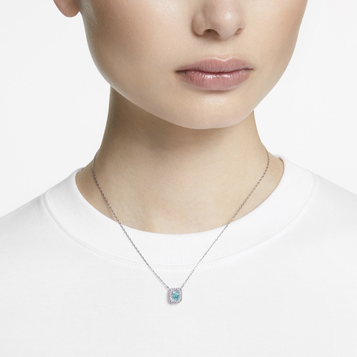 Collier Swarovsli Millenia bleu