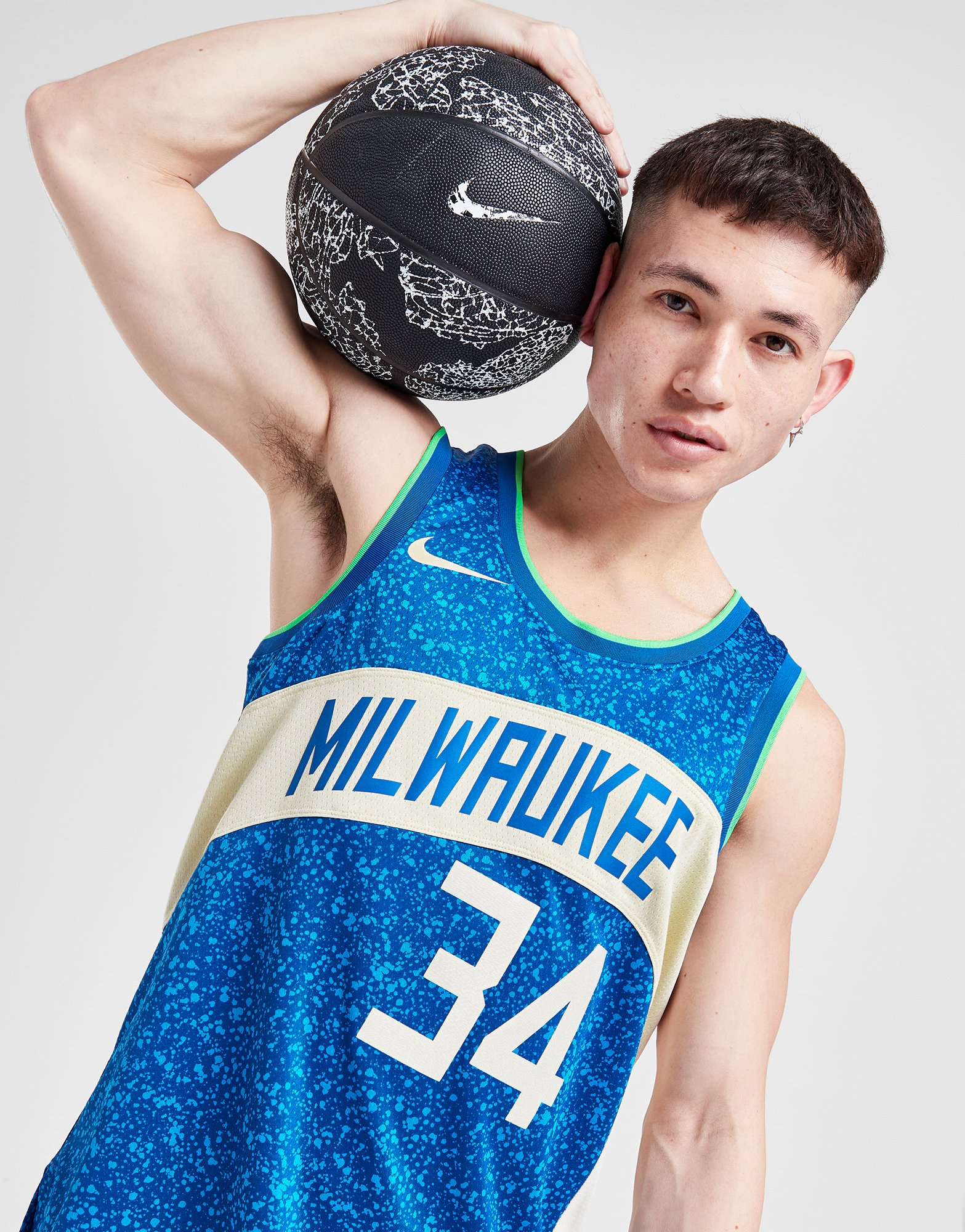 Nike NBA Milwaukee Bucks 23/24 Antetokounmpo #34 Jersey