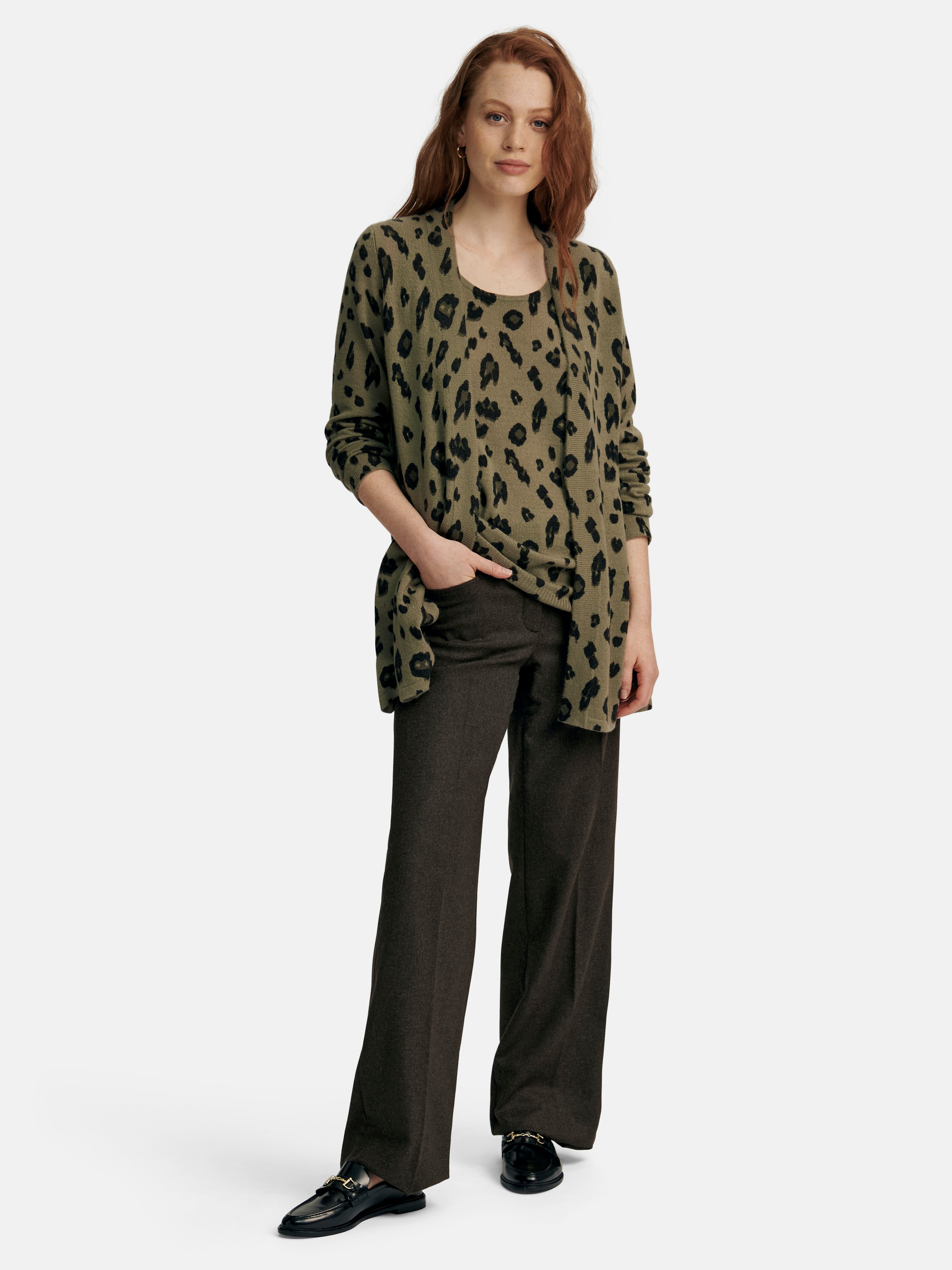 Strickjacke aus 100% Premium-­Kaschmir