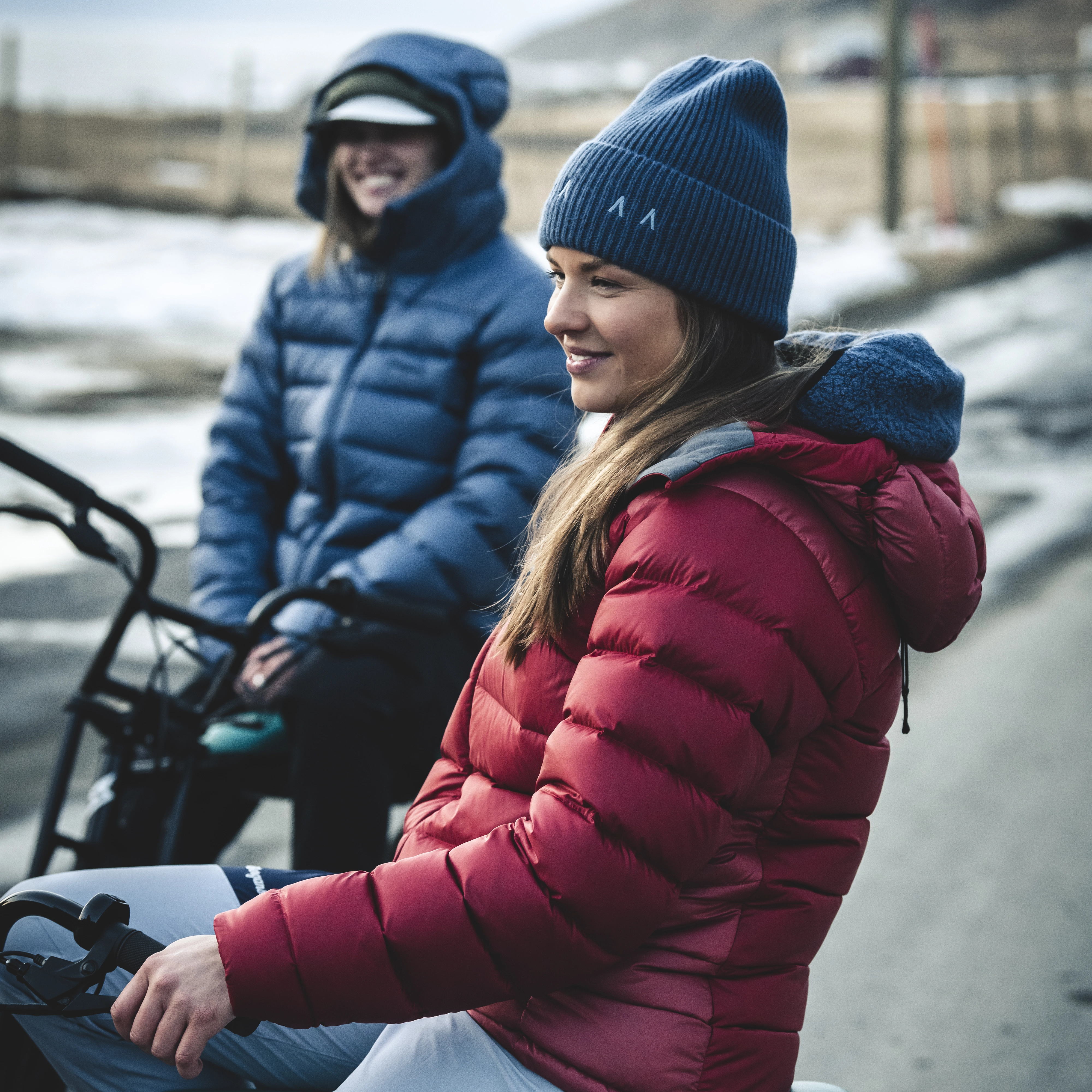 Vaagaa Allround Down Jacket Women Rusty Dust / Crimson Red