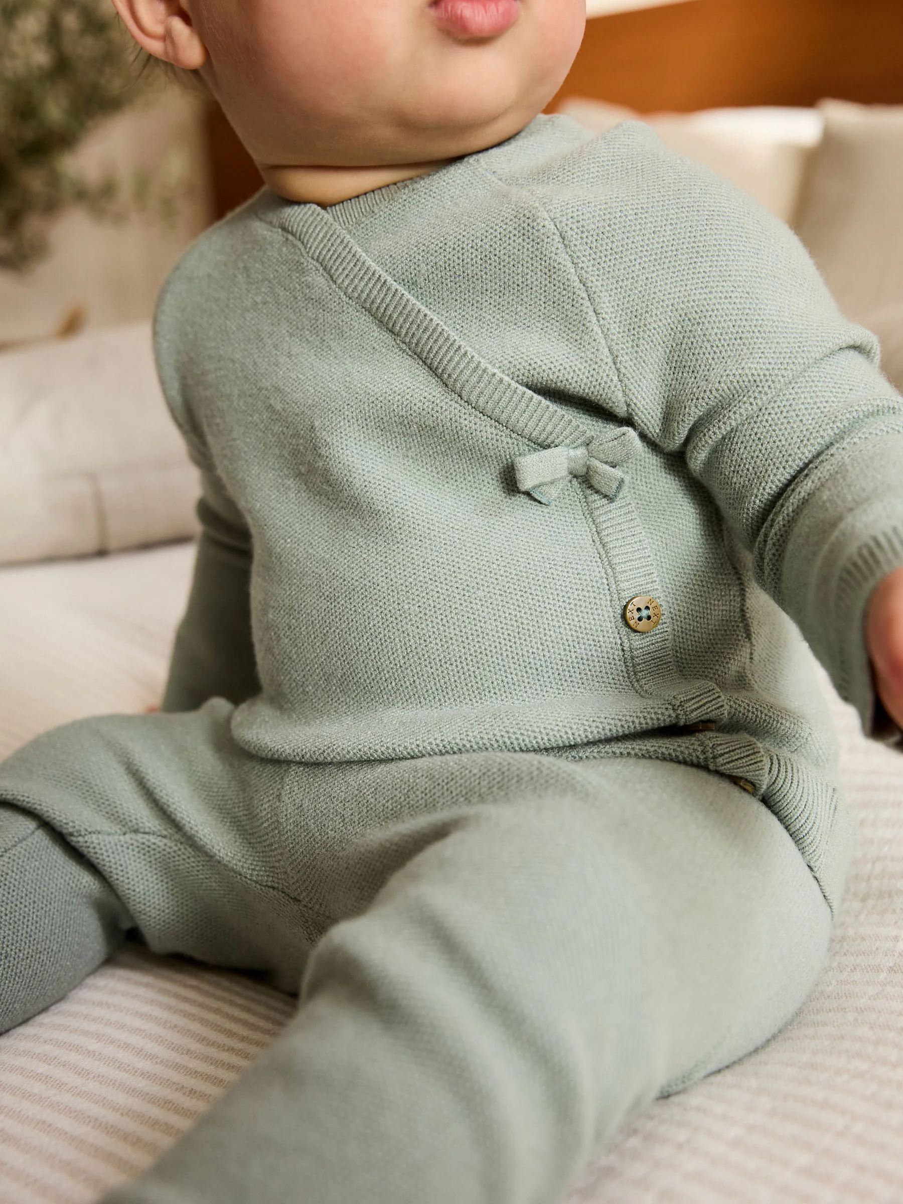 Grijs-groen - 2 -delige babyset met gebreide wikkelstrui en legging (0mnd-2jr)
