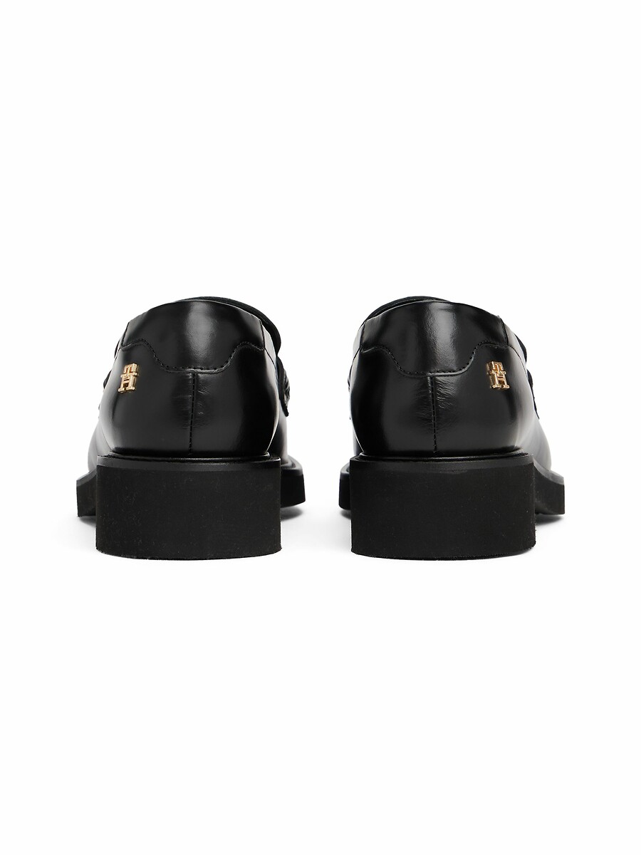 TOMMY HILFIGER<br>Mocassins de couro com borlas