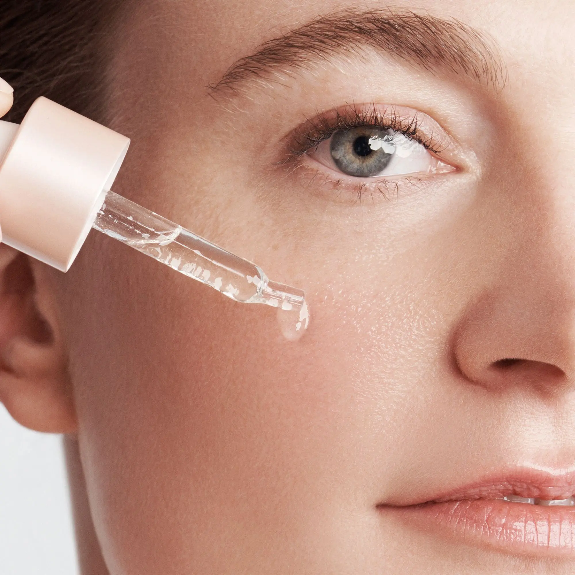 Clarins - Calm-Essentiel Huile Restructurante à l'extrait de sauge sclarée*- Soin de jour