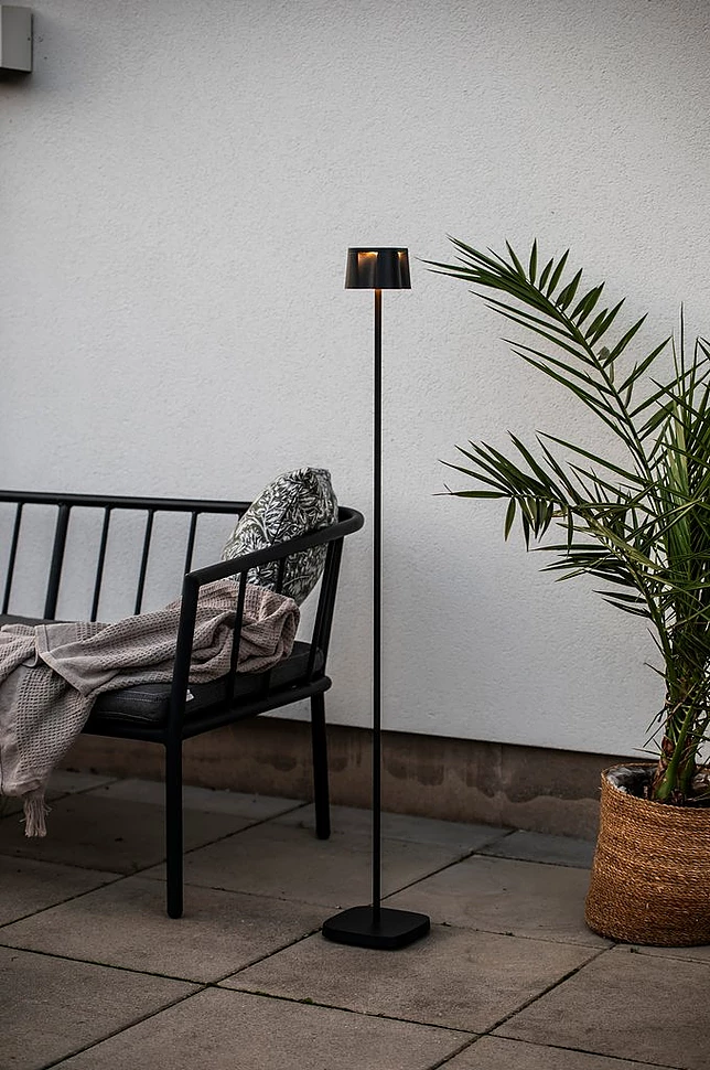 NICE gulvlampe oppladbar utendørs