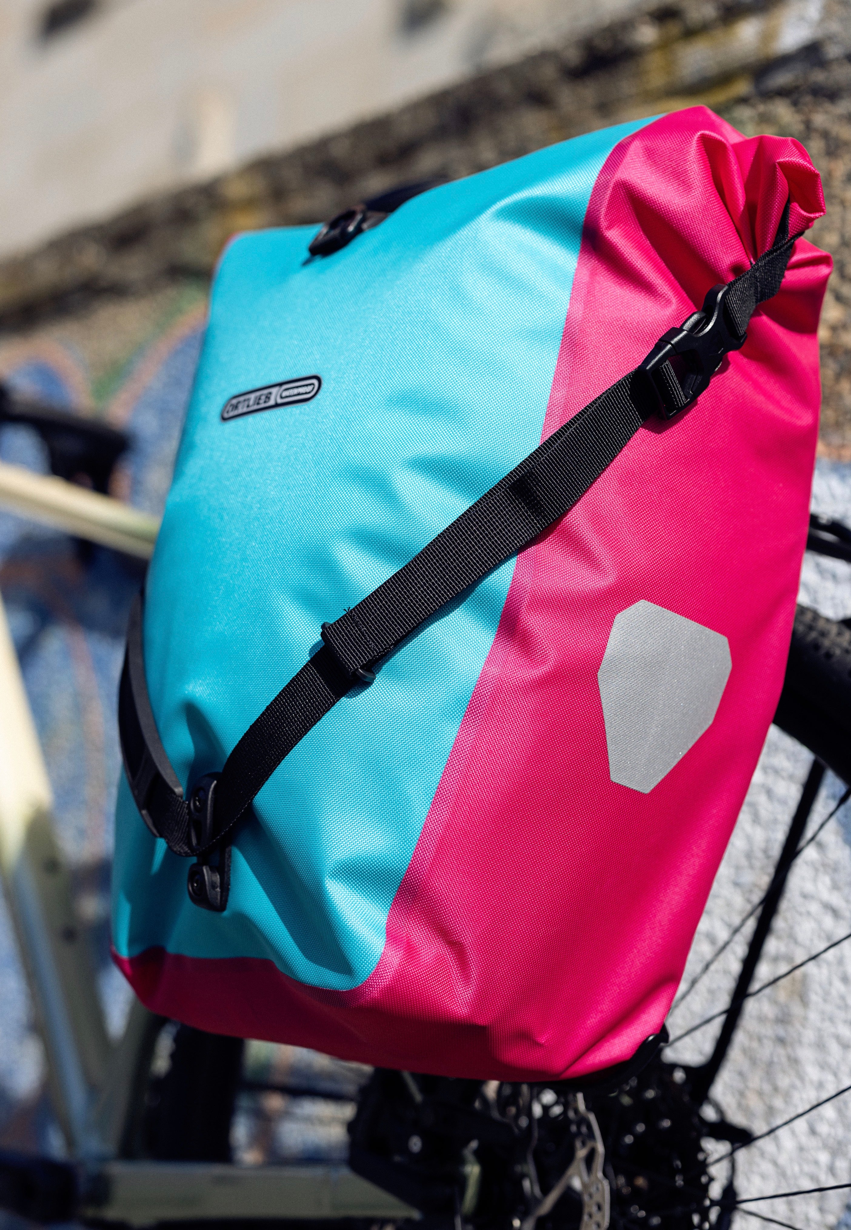 Back-Roller Cyber QL2.1 Cyber Blue/Pink - Fahrradtasche