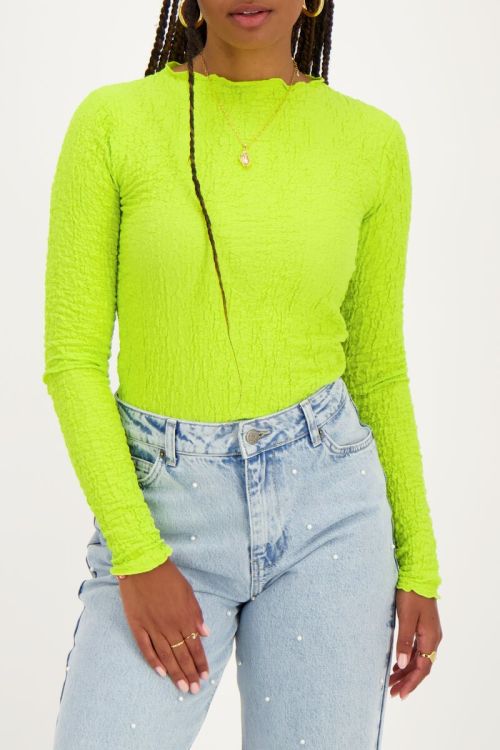 Neon groene top met bubbel structuur
