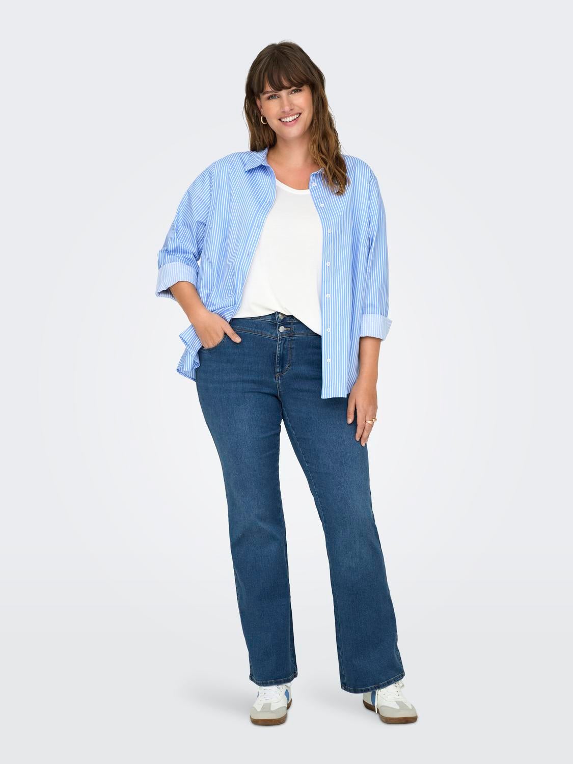 CARAUGUSTA Mittlere Taille Ausgestellt Jeans Medium Blue Denim