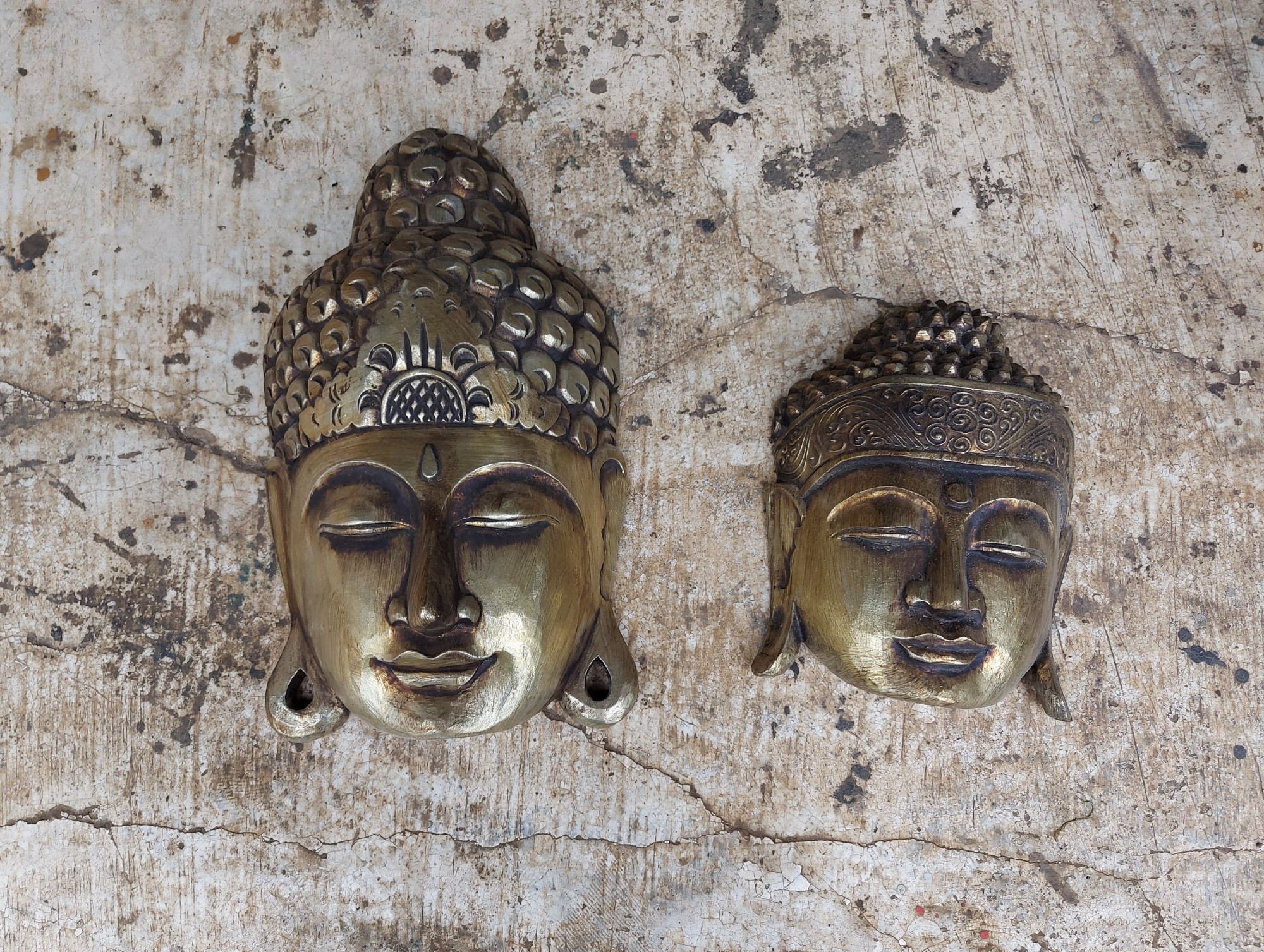 Buddha Maske, antik gold, H 25 cm, B 20 cm, L 10 cm von fischer's lagerhaus