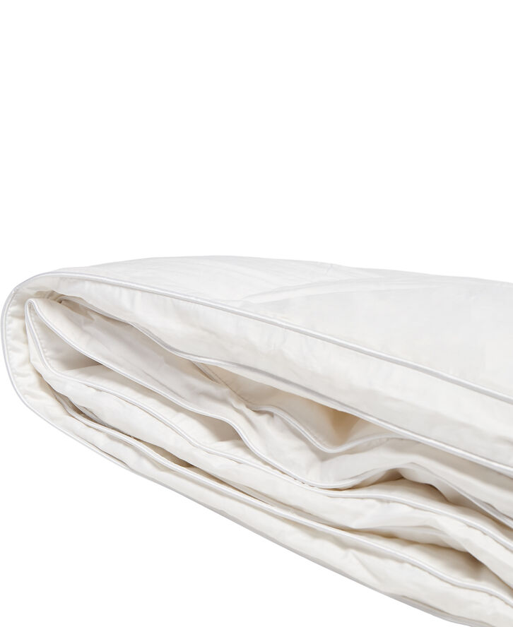 Magasin du Nord Collection Guld Moskusdun Dyne - Let 140x220 cm. Hvid