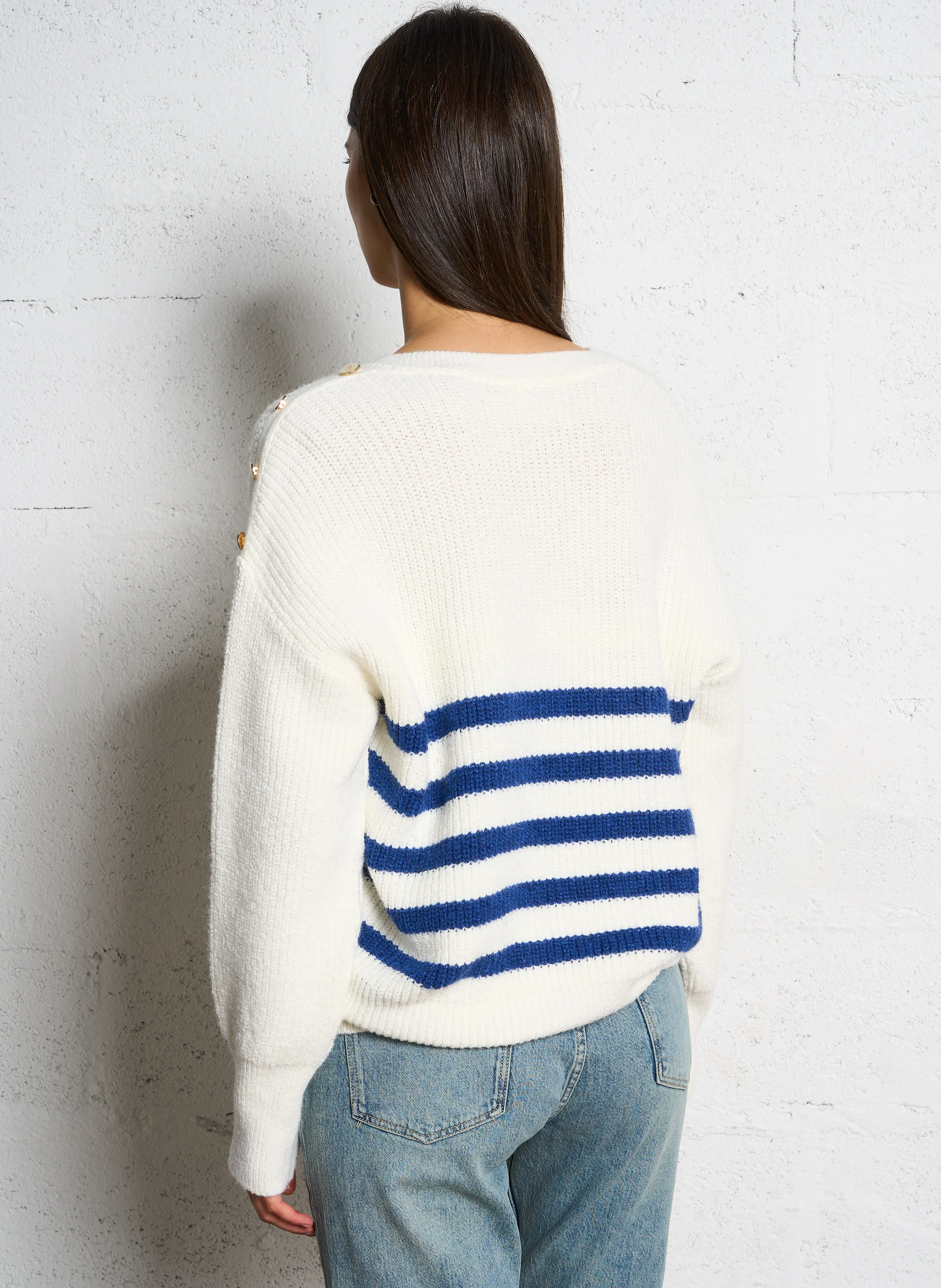 Pull ample col V rayé en maille mélangée | Blanc