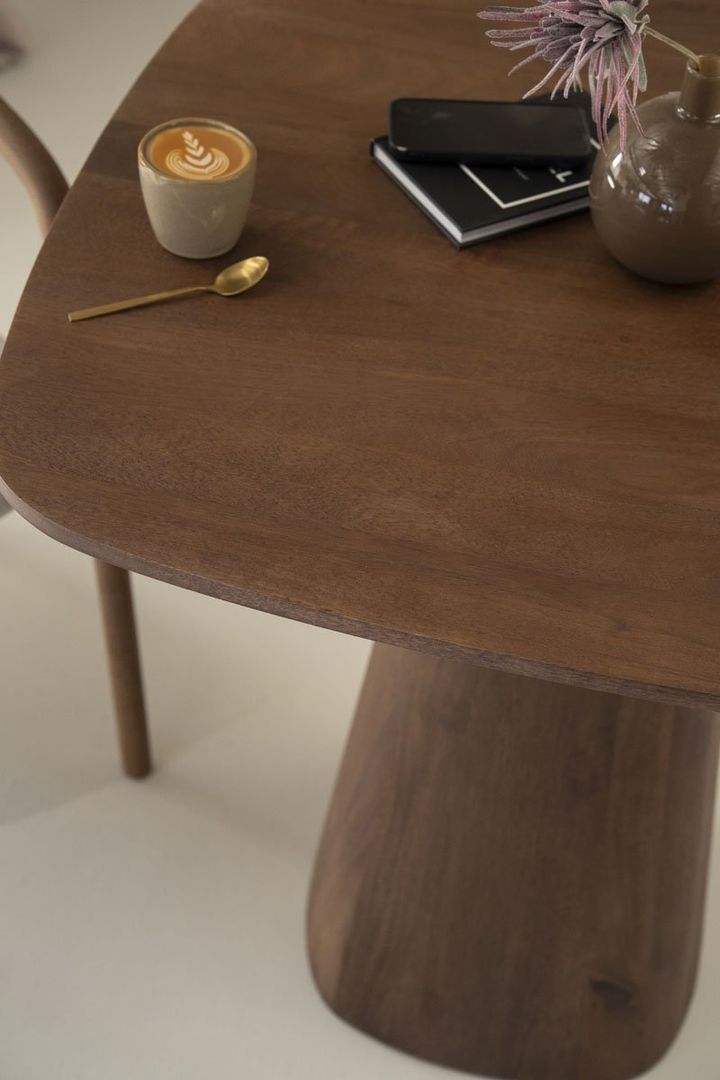 Eettafel Aron Lichtbruin van Eleonora
