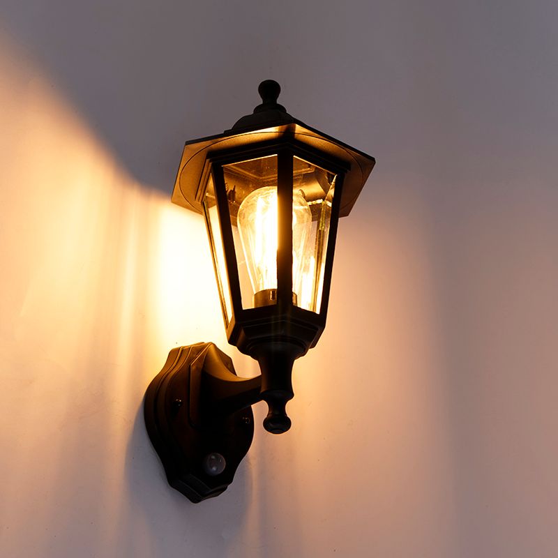 Klassieke buiten wandlamp zwart met bewegingssensor - New Haven