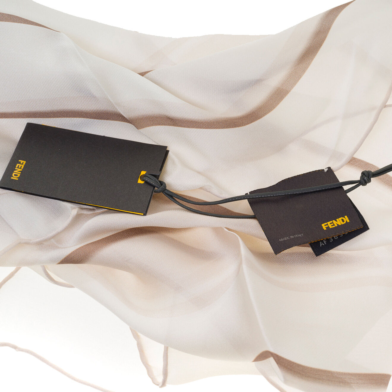 Fendi Foulard fendi en Soie blanc Parfait état - 58x58 cm