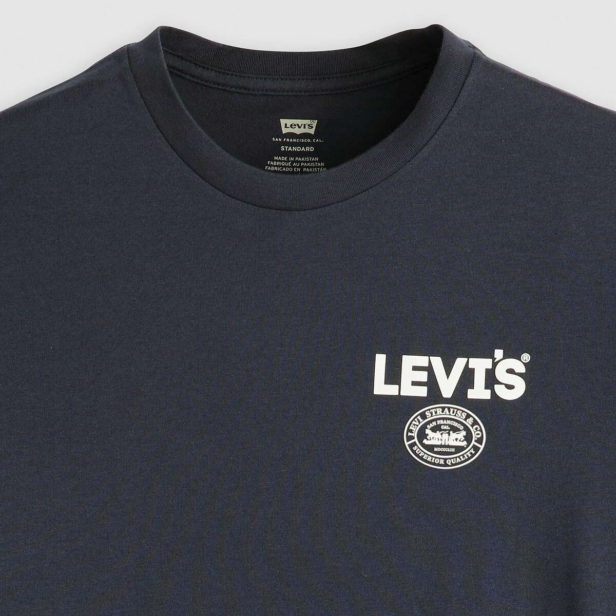 Camiseta Levi's com gola redonda estampada