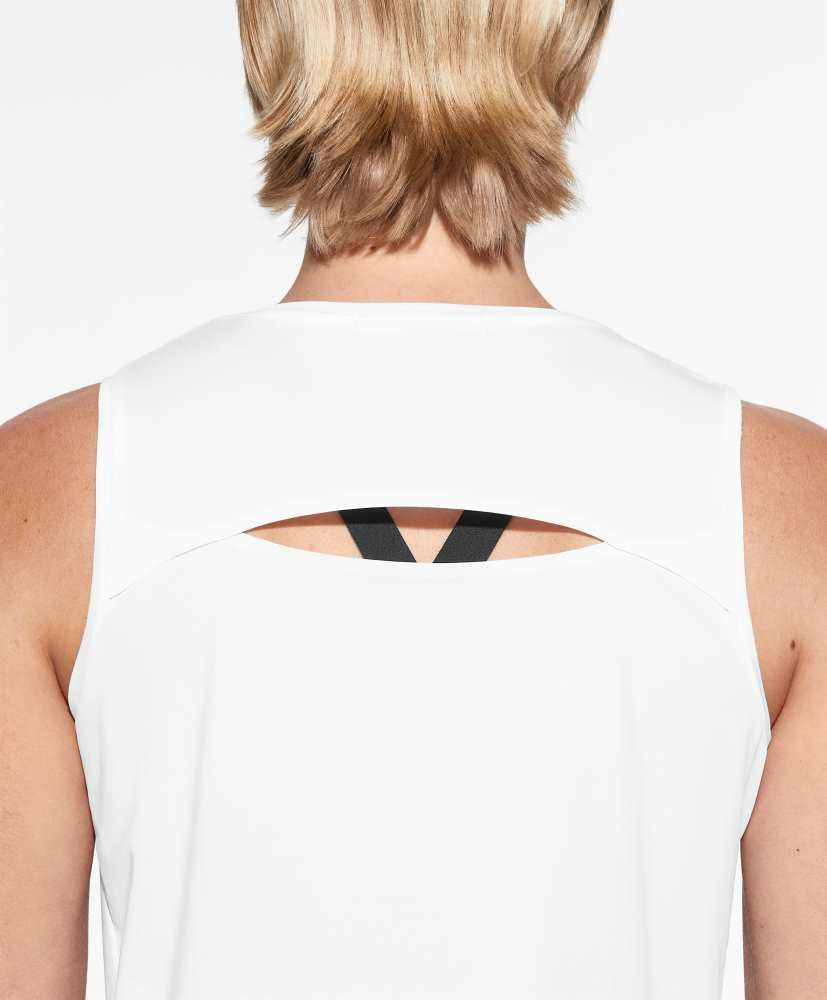 Top cropped sem mangas técnico microperfurado
