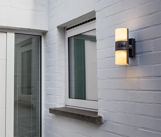 LED-Oudoor-Wandleuchte mit Bewegungsmelder
