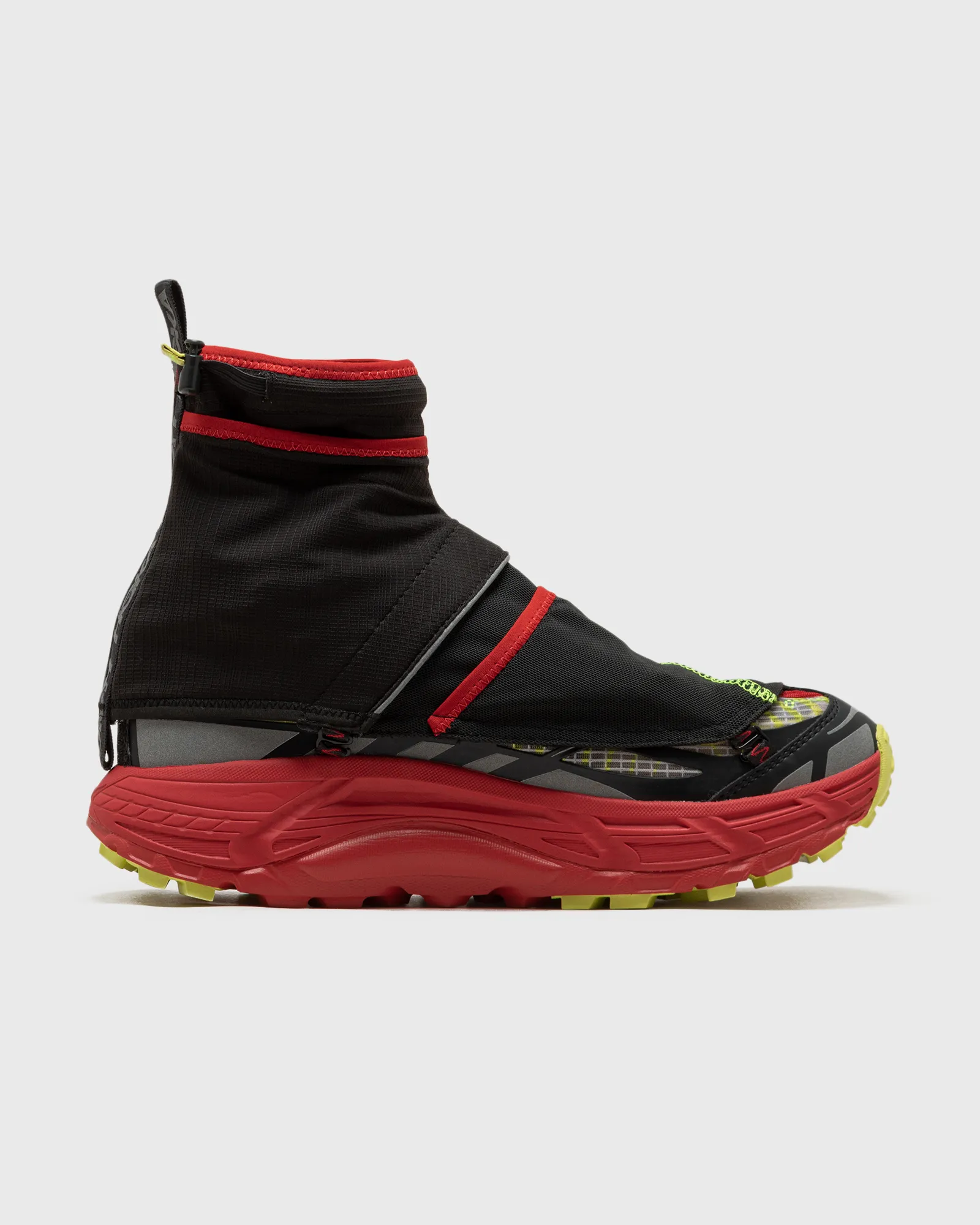 Hoka One One HOKA x Nicole Mclaughlin  Mafate Speed Three2
