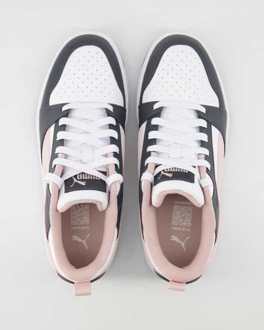 Puma Rebound v6 Low Sneaker in Grau