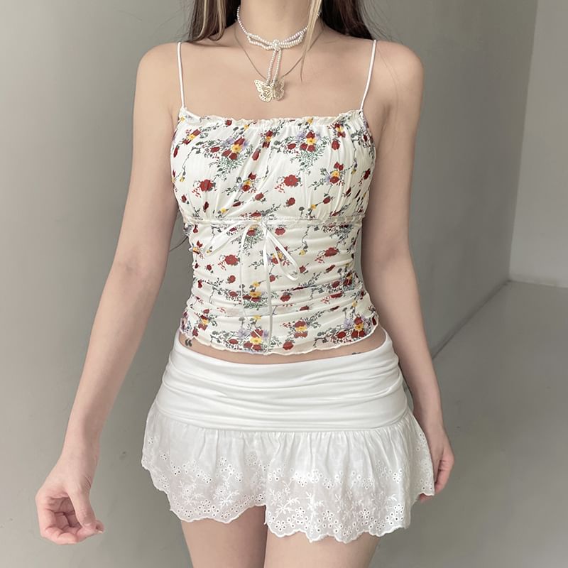 Trisica - Slim-fit crop top met bloemenprint, gerimpelde rand en strikaccent