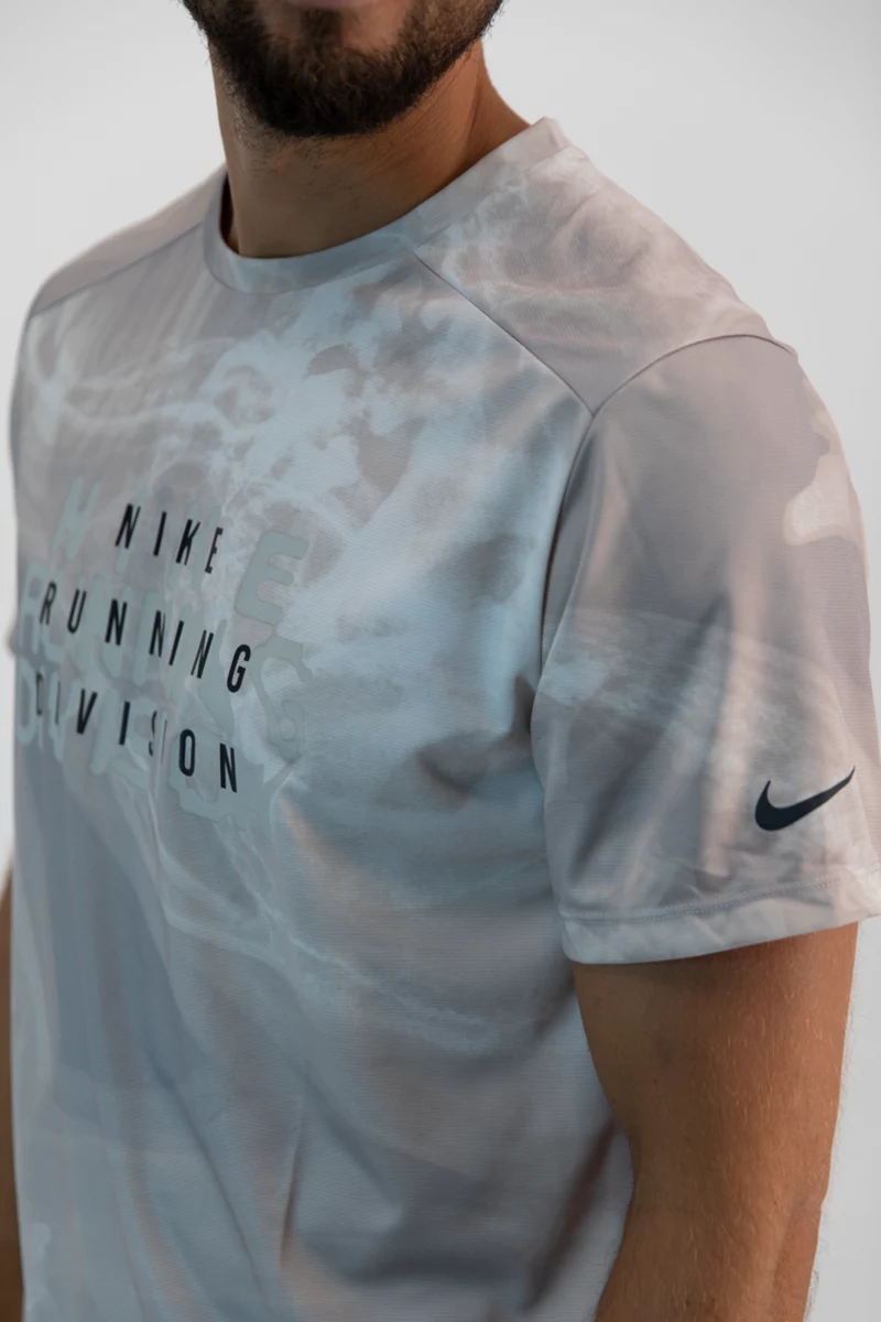 Nike Dri-FIT Run Division Rise 365 Herren T-Shirt