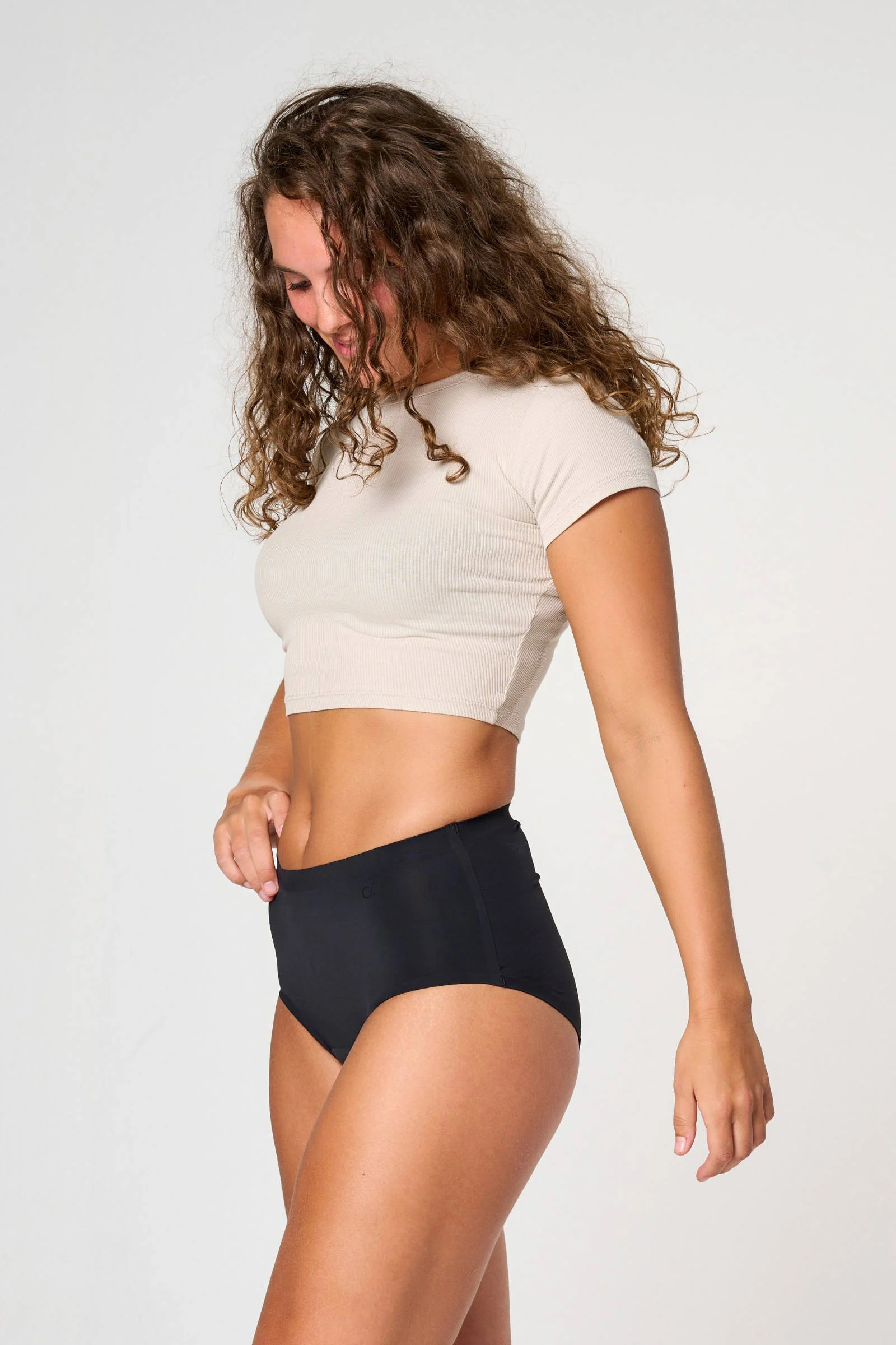Moodies Undies naadloze high waist menstruatieslip Medium/Heavy zwart