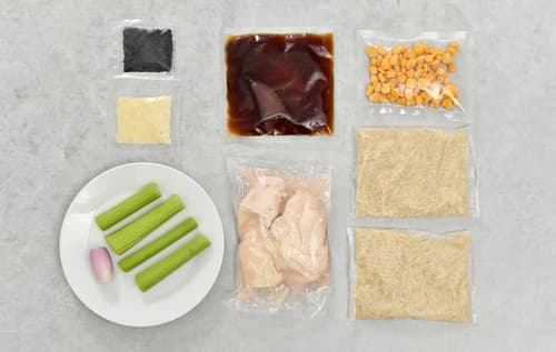 Hähnchenbrust in Teriyaki-Sauce und Basmatireis mit Sellerie - 2 Portionen