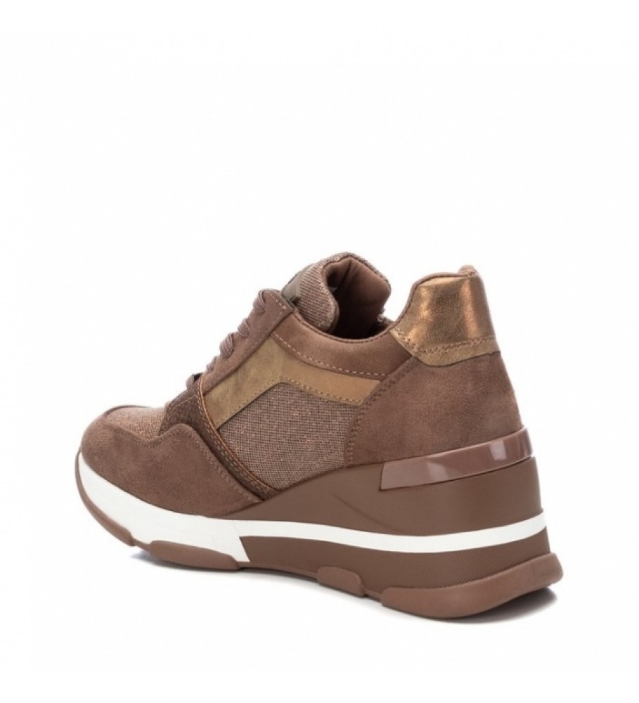 Tênis Xti Taupe com Salto Anabela