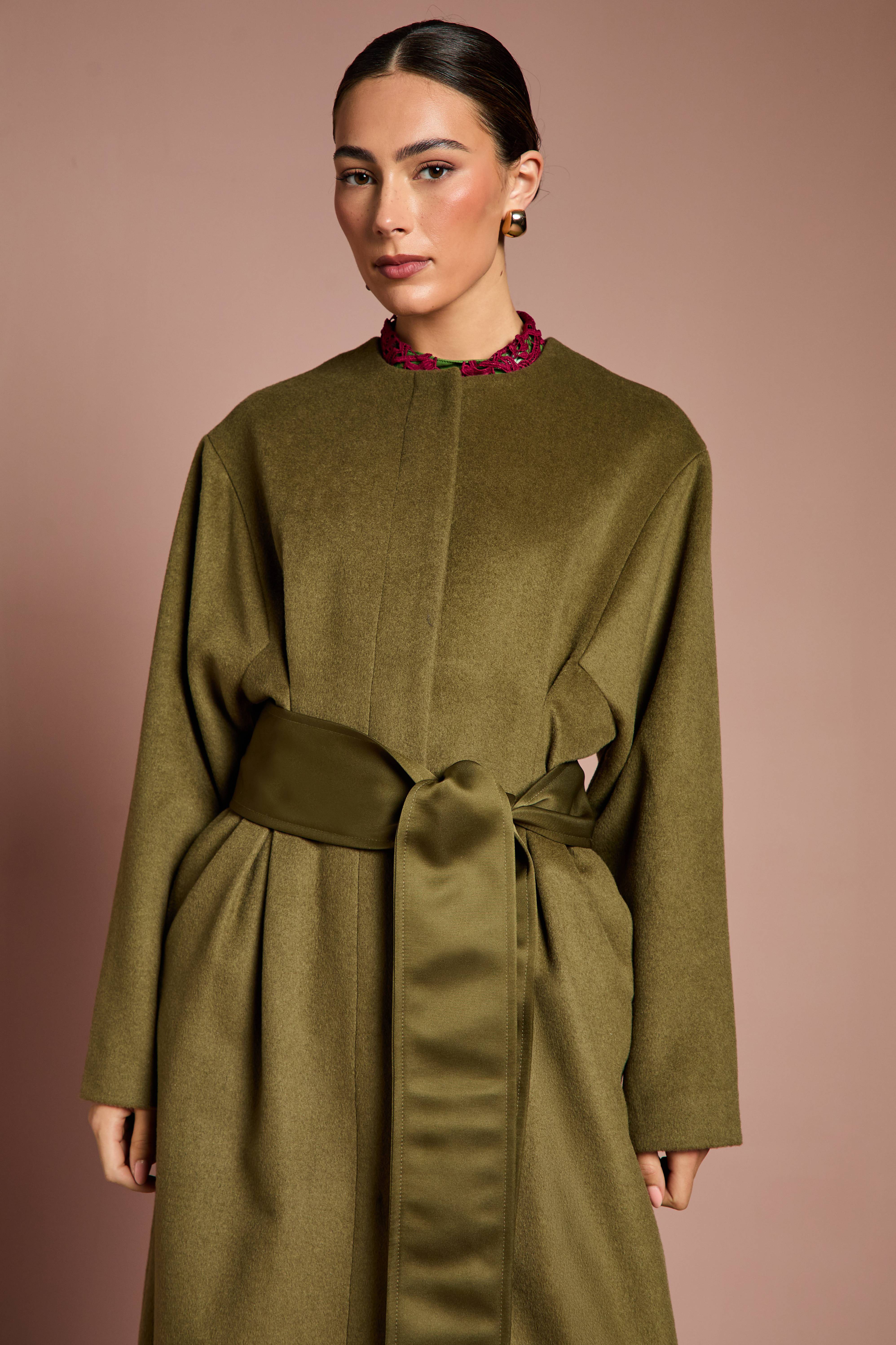 Coast Manteau Ceinturé Lisa Tan avec Détail à la Taille pour Occasions Spéciales