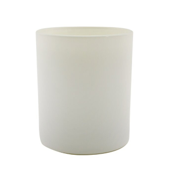 Cowshed Candle - Replenish  220g/7.76oz