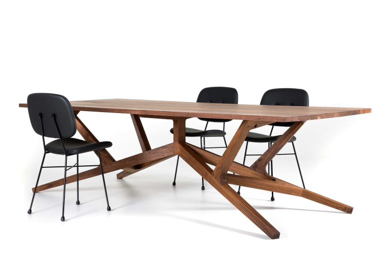 Moooi Liberty eettafel 260x110 walnoot
