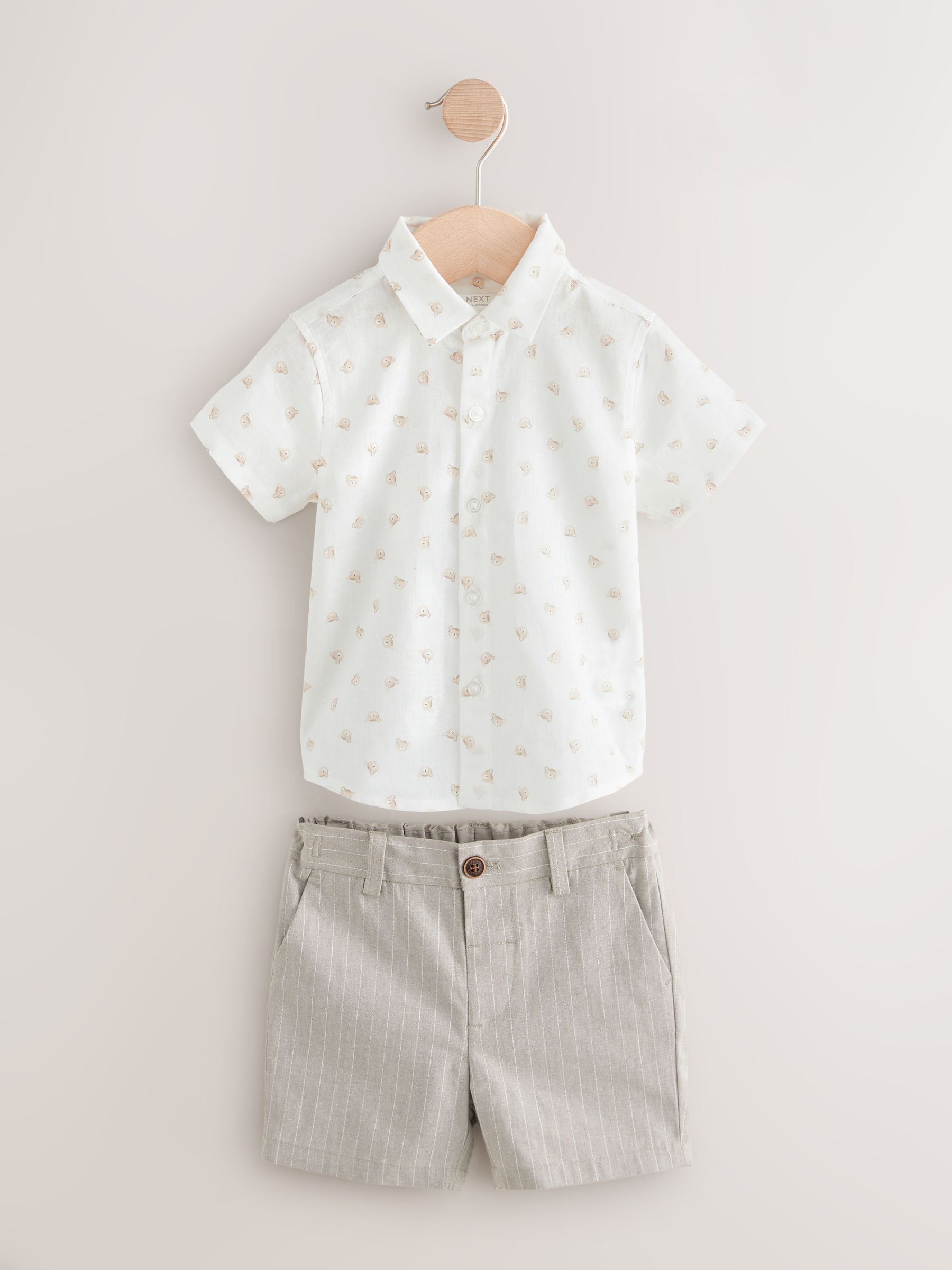 Naturel Bear Pinstripe - Set met gilet, overhemd, shorts en vlinderdas (3mnd-9jr)