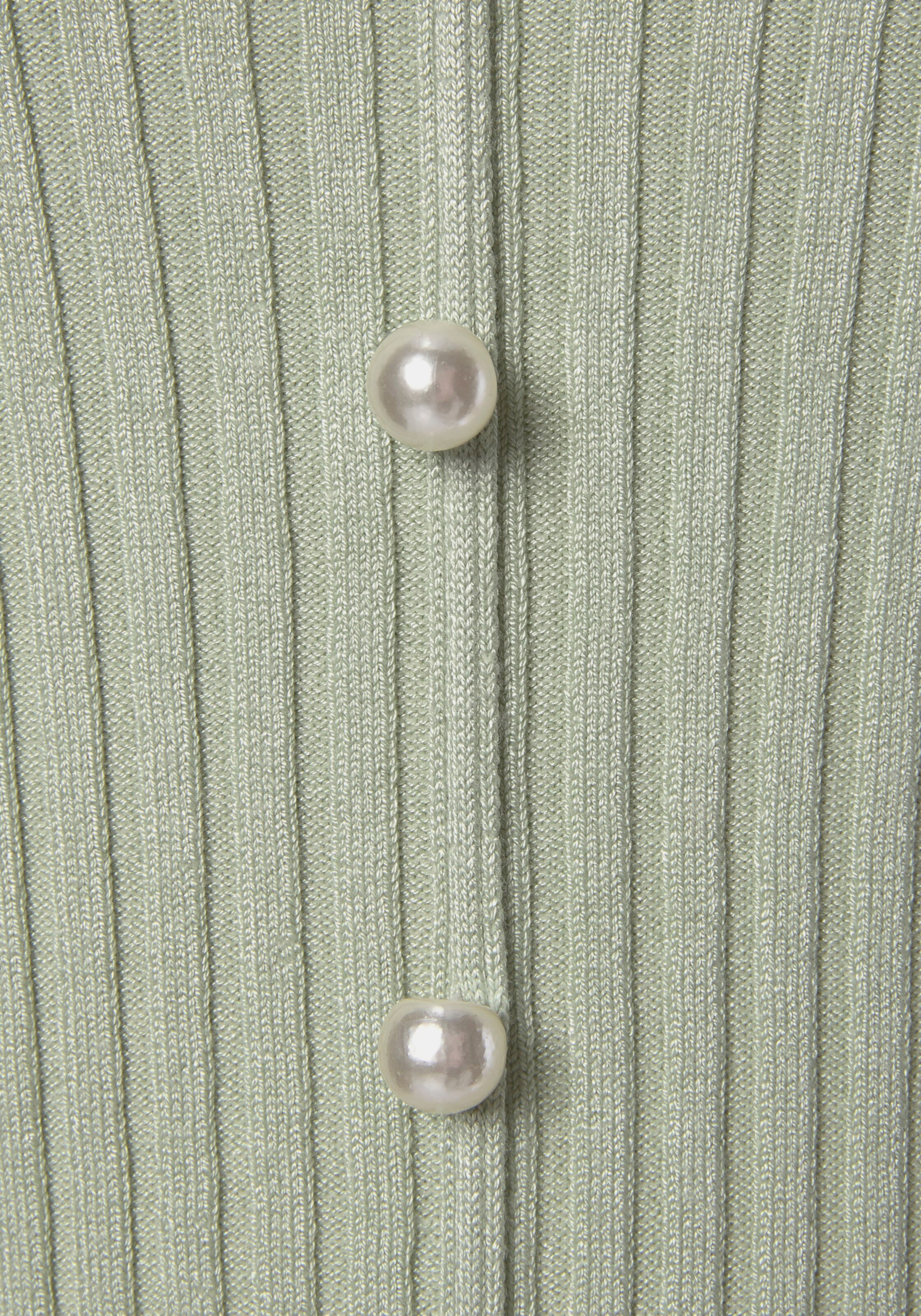 V-Ausschnitt-Pullover