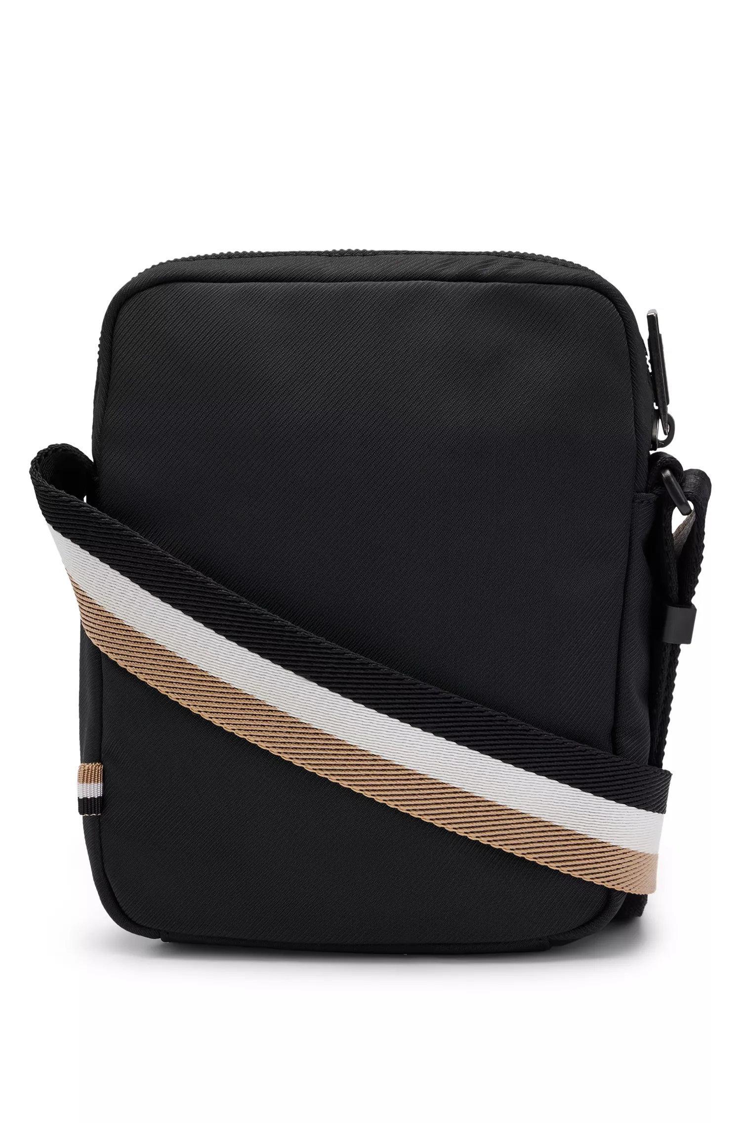 Bolsa transversal BOSS com logo em contraste preto e alça listrada exclusiva.