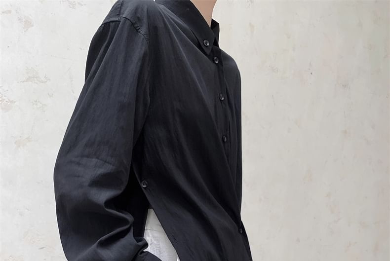 SIMPLE BLACK - Asymmetrisch effen overhemd met lange mouwen