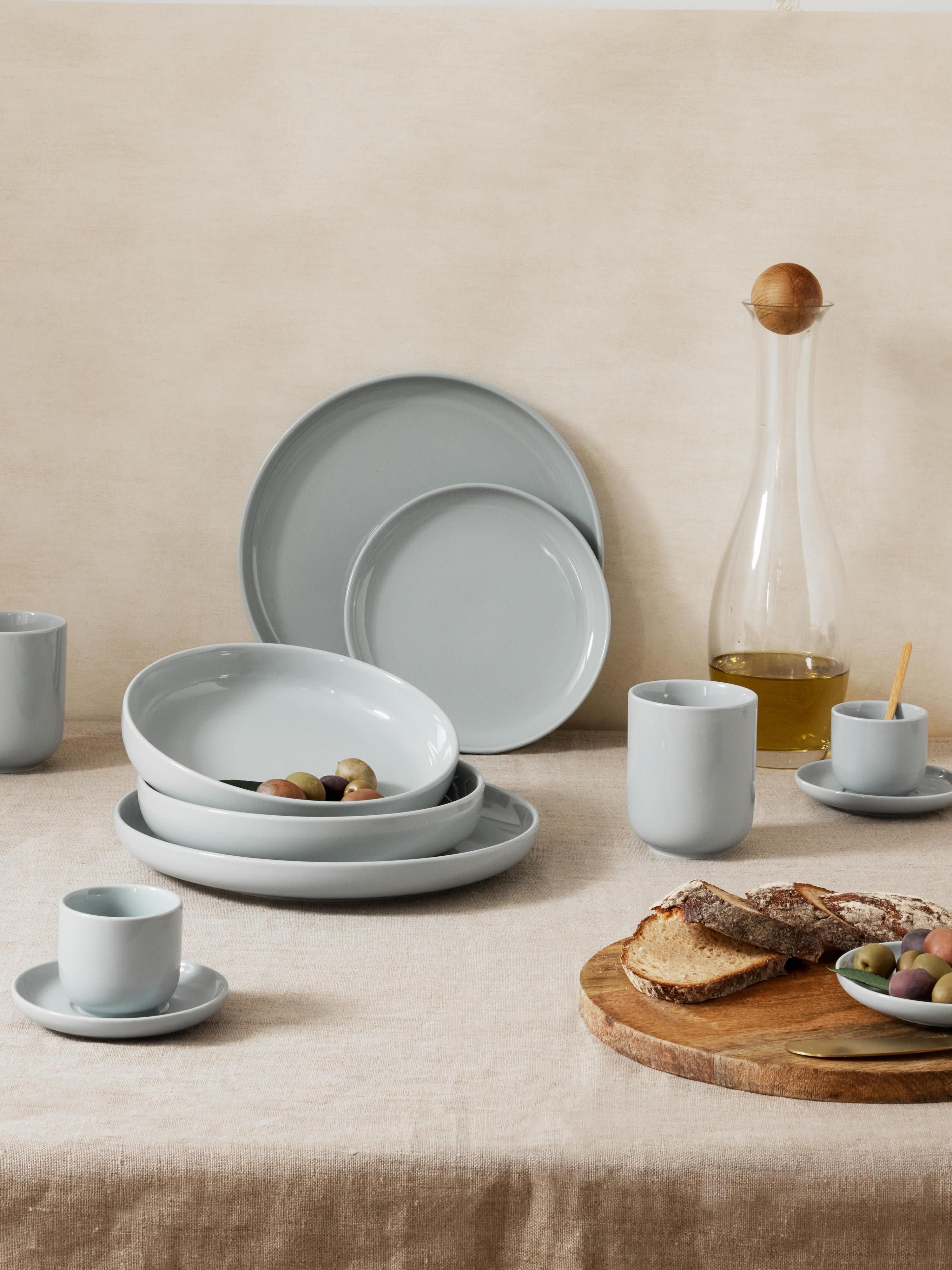 Porseleinen espressokopjes Nessa met schotels, 4 stuks