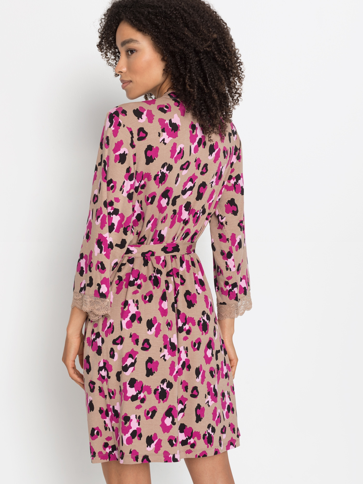 LASCANA Kimono, 1 Stk. mit schönen Spitzendetails