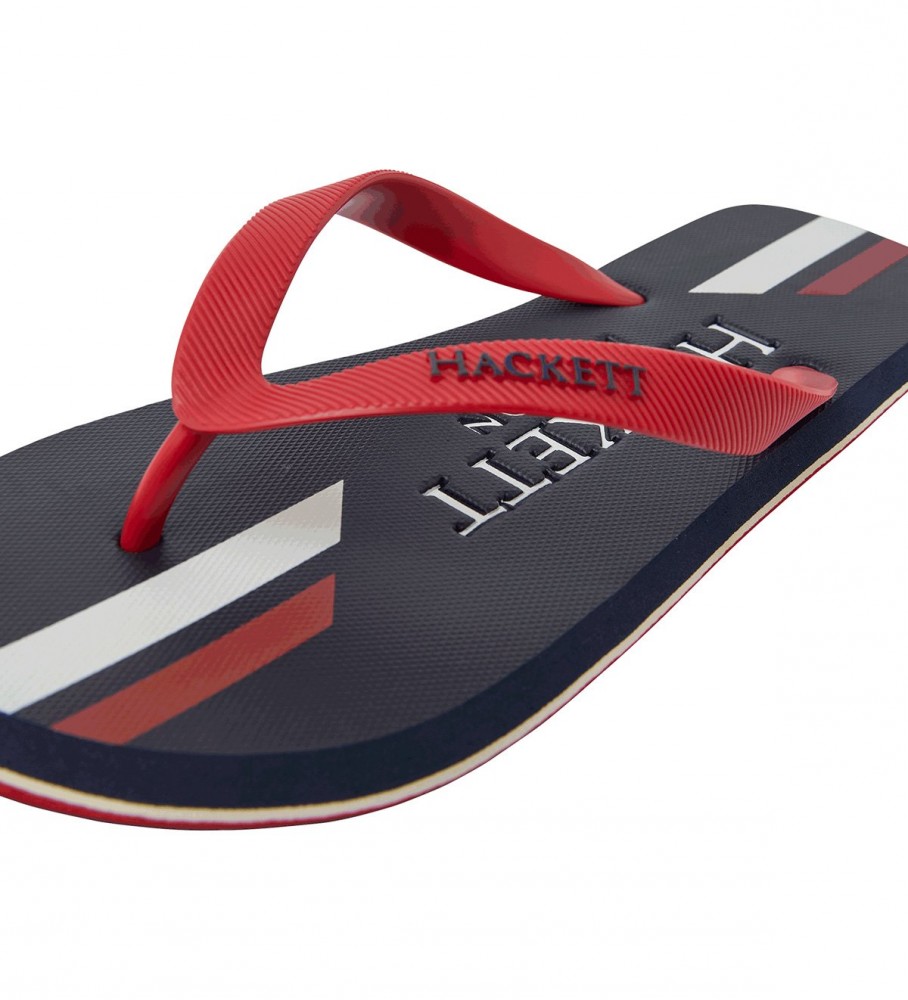 Chinelo Hackett com listras e logo, preto e vermelho.