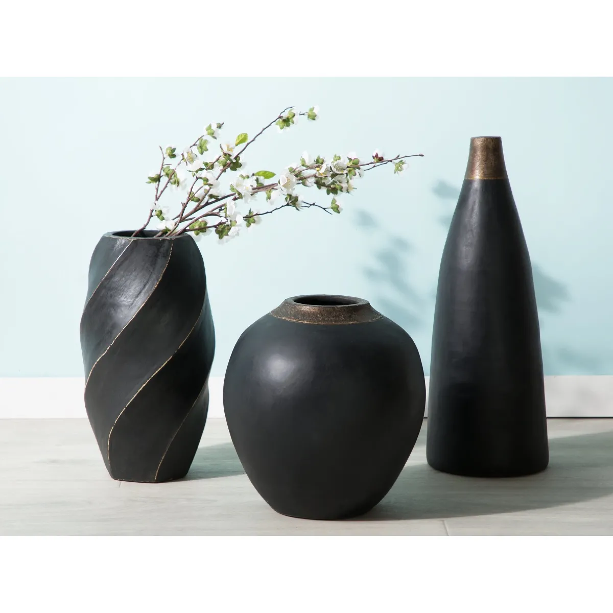 Beliani Vase Émona - Céramique Noir 54 cm