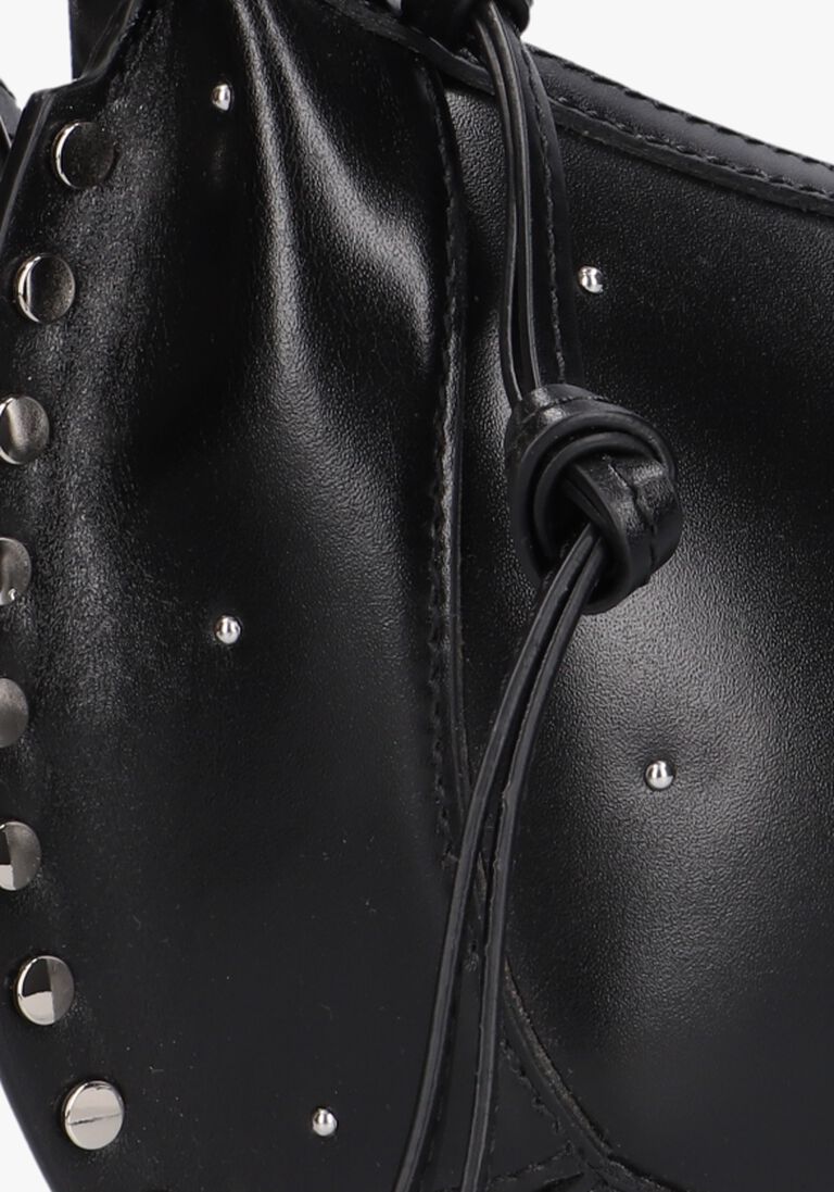 zwarte isabel marant schoudertas oskan moon shoulder bag