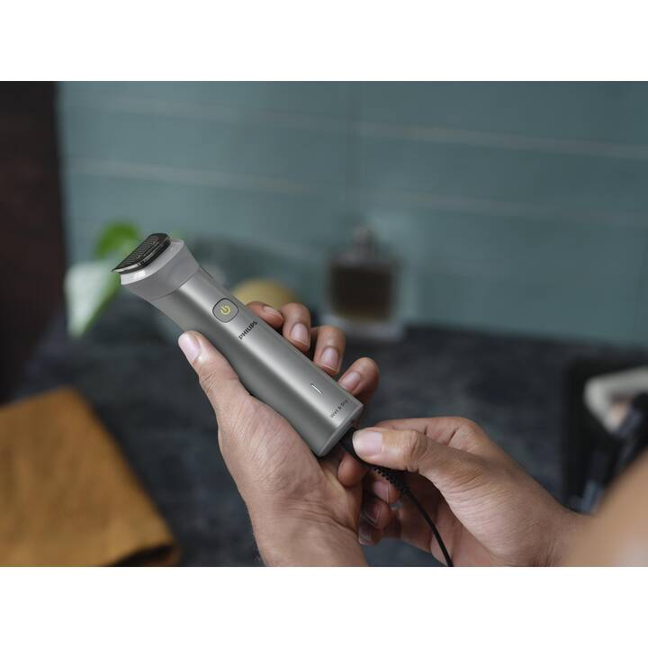 All-in-One Trimmer Series 5000 Multigroom Elektrischer Haarschneider Bart Trimmer Akku Rasierer mit 10 Aufsätzen (MG5920/15) - Silber