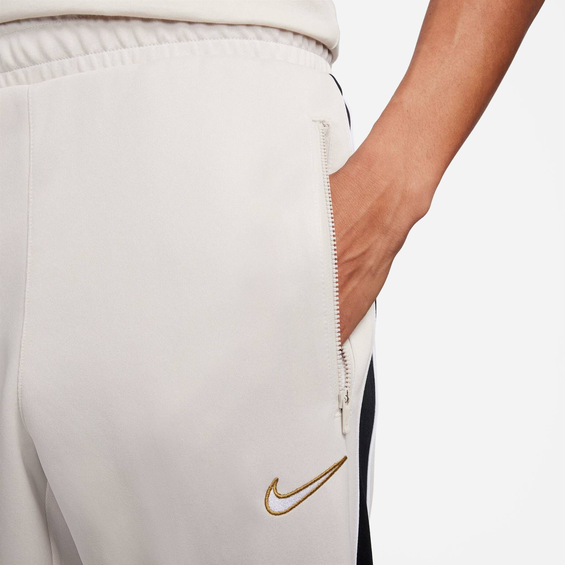 Nike Sportswear| Herren Trainingsjogger
