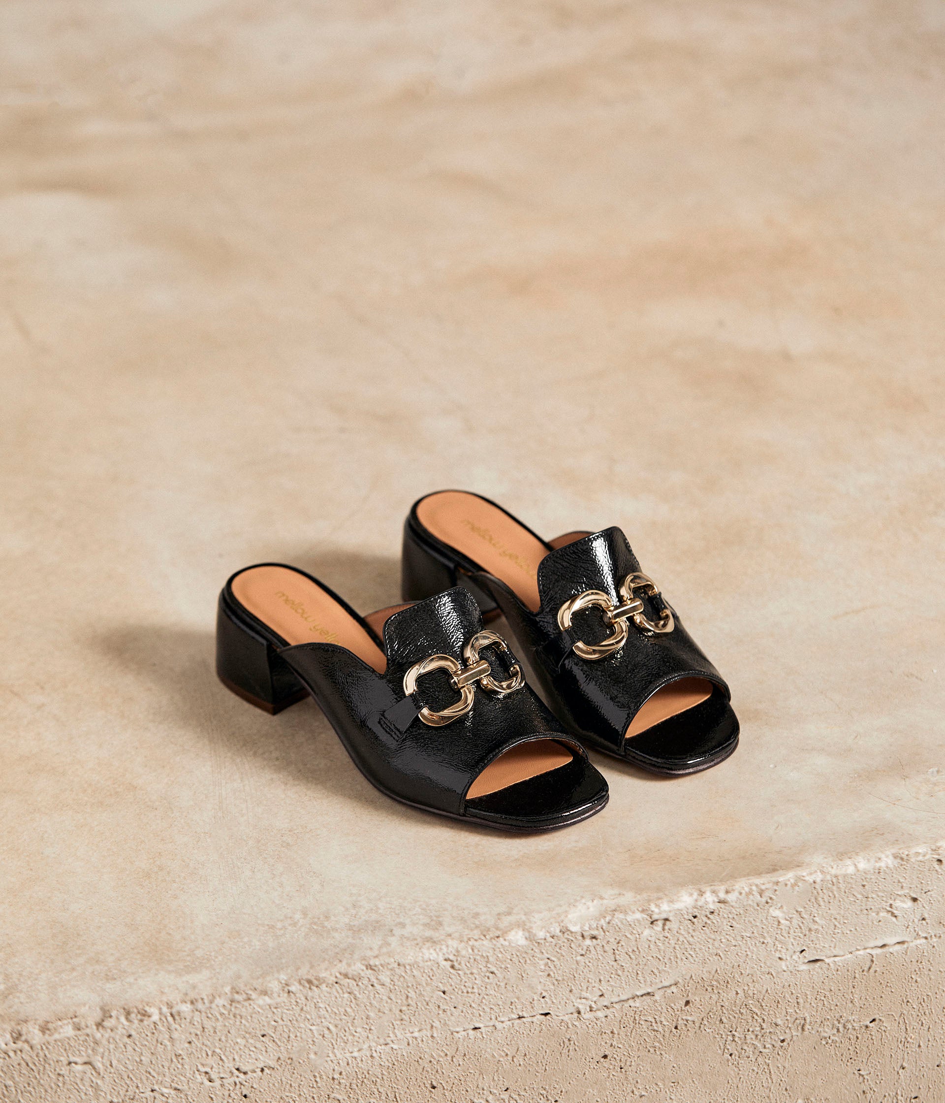 Mules vernies noires Gisèle