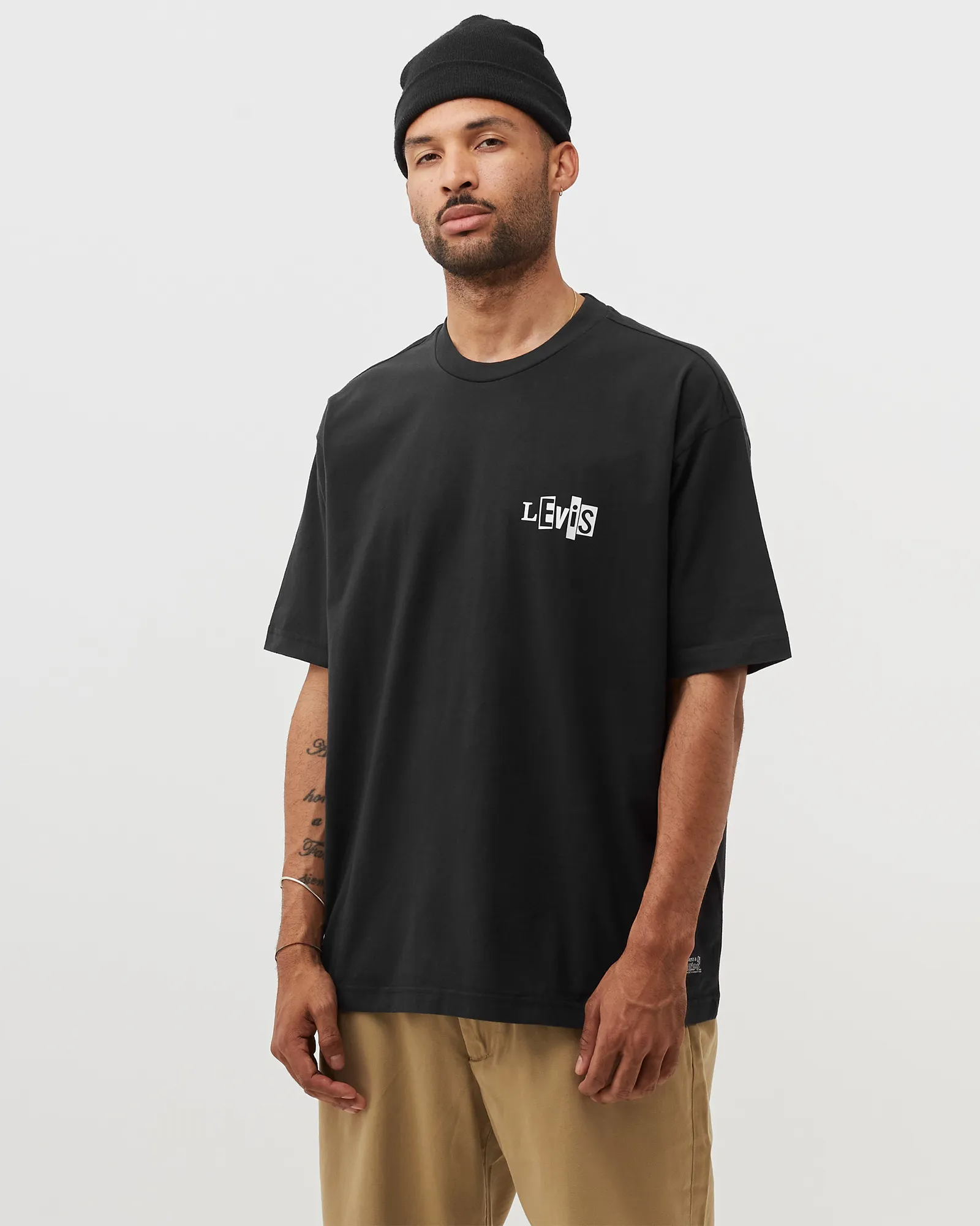 Levis GRAPHIC TEES