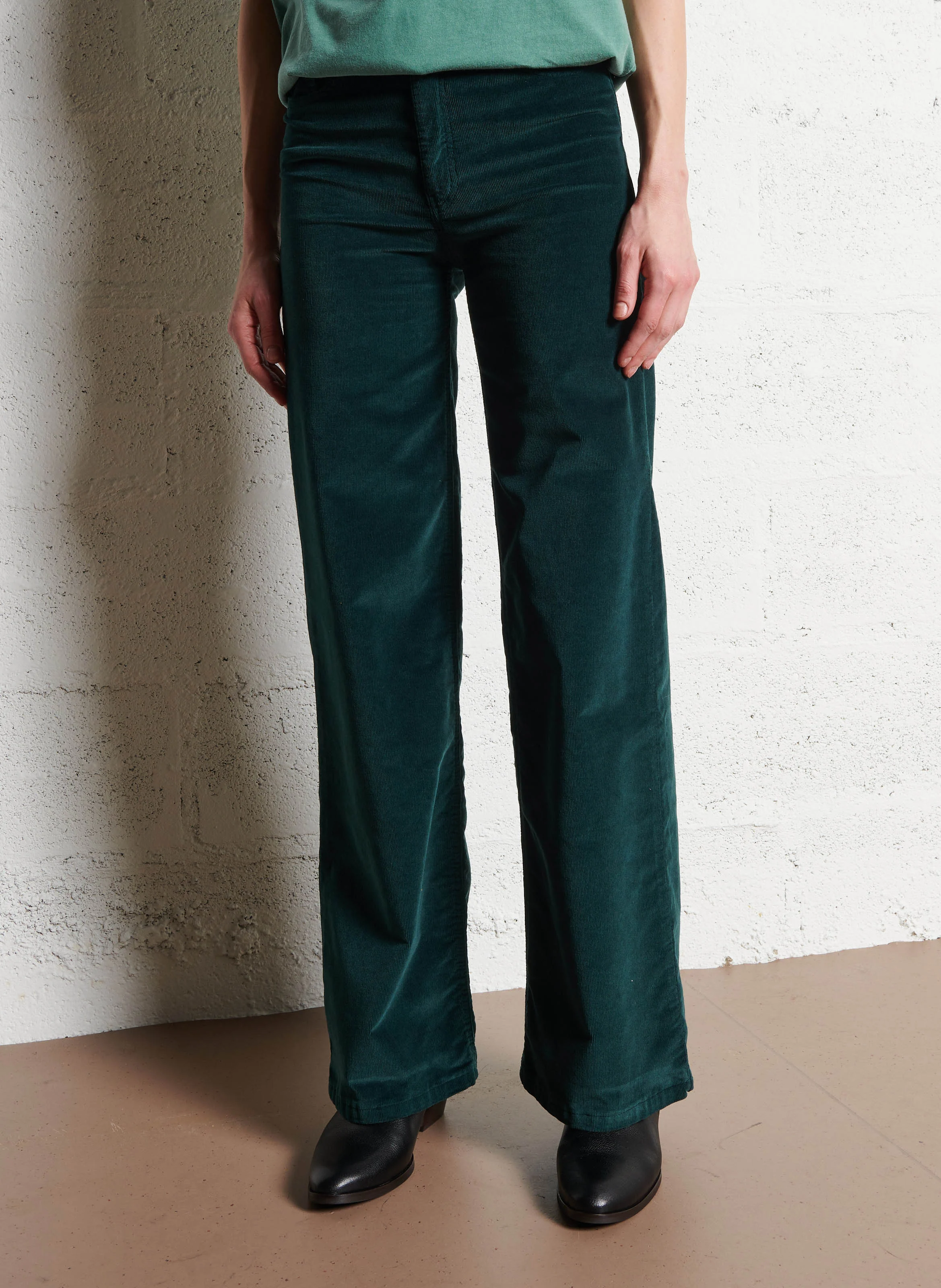 COTTAGE PAULA - Pantalon large en velours | Vert