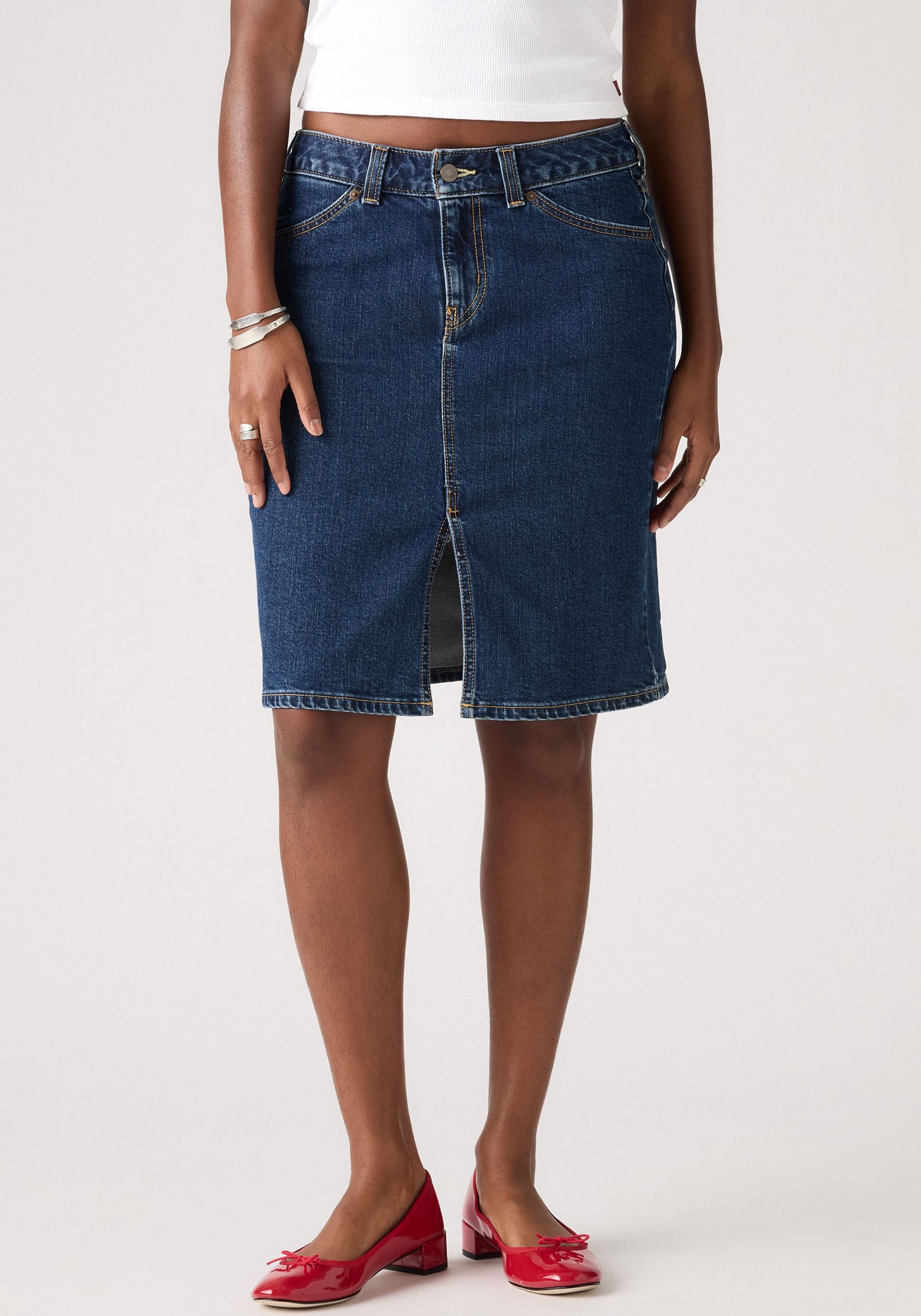 Levi's® Jeansrock »LOW MIDI SKIRT ME«, mit Schlitz für mehr Bewegungsfreiheit