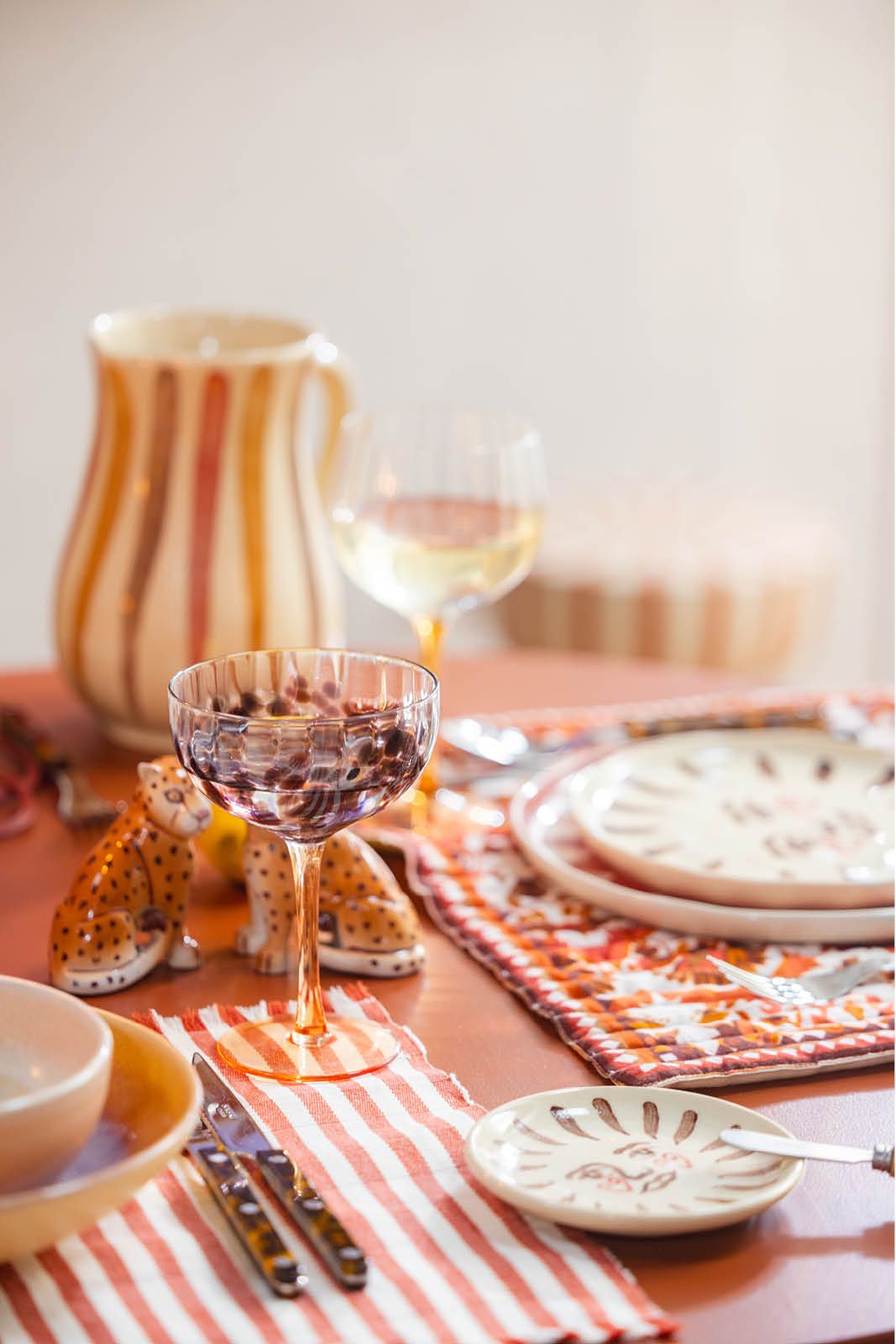 Lichtbruine champagneglazen scallop met leopard print