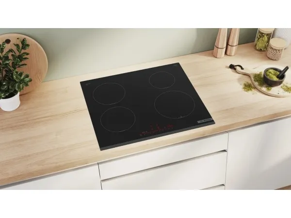 Bosch Serie | 6 PIE631HB1E - Induktions kogeplade - 4 plader - Niche - bredde: 56 cm - dybde: 49 cm - rammeløs - sort