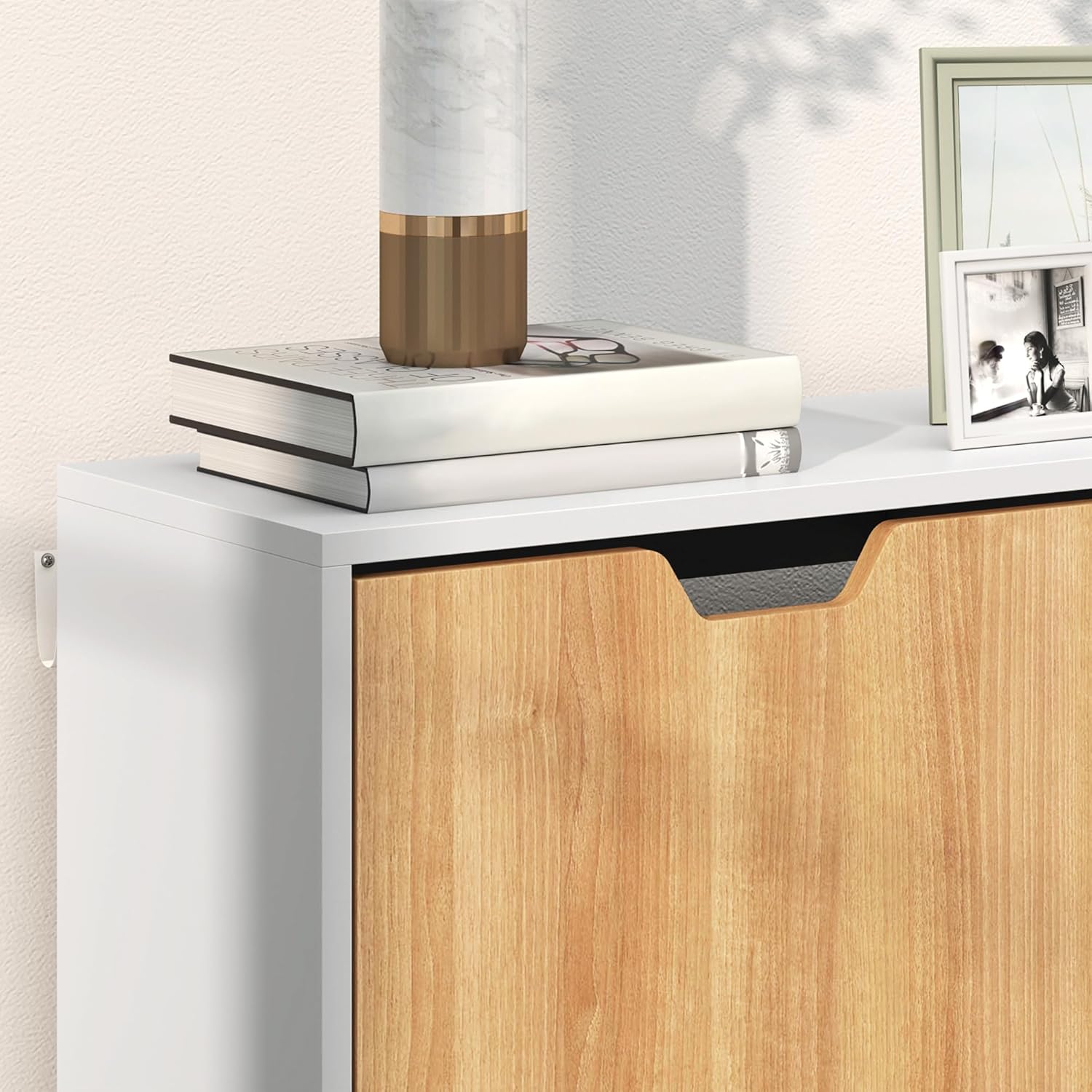 HOMCOM Meuble à Chaussures 4 abattants, Armoire à Chaussures 16 Paires, avec étagère réglable, Pieds en Bois, Rangement Chaussure, Grande capacité pour Couloir, entrée, 95 x 26 x 95 cm, Blanc EV3077500